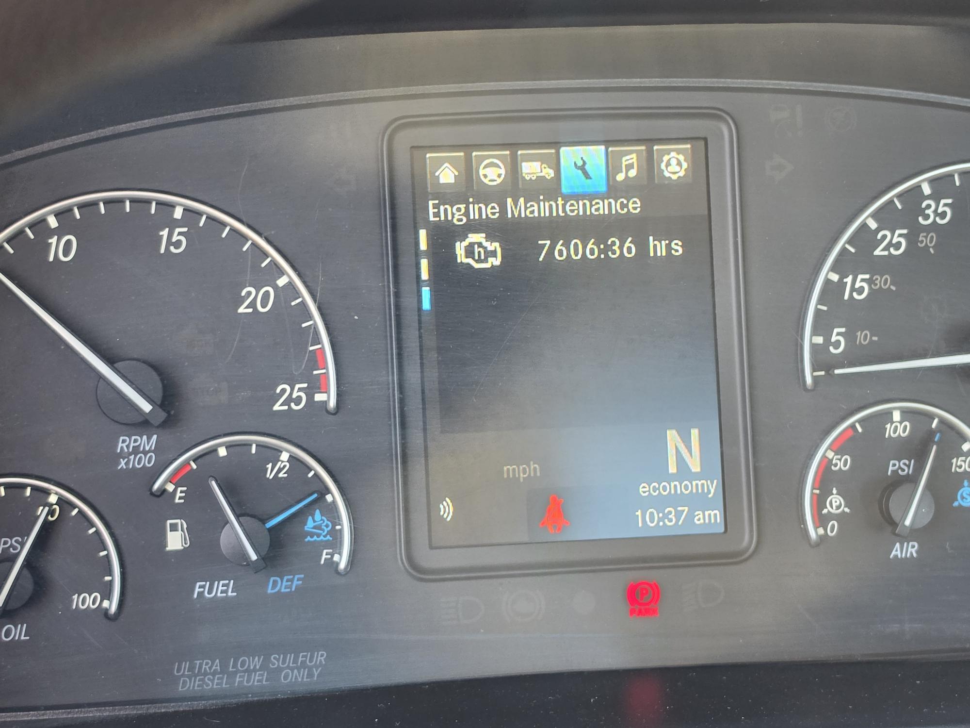 2022 FREIGHTLINER CASCADIA 126DC - image 16