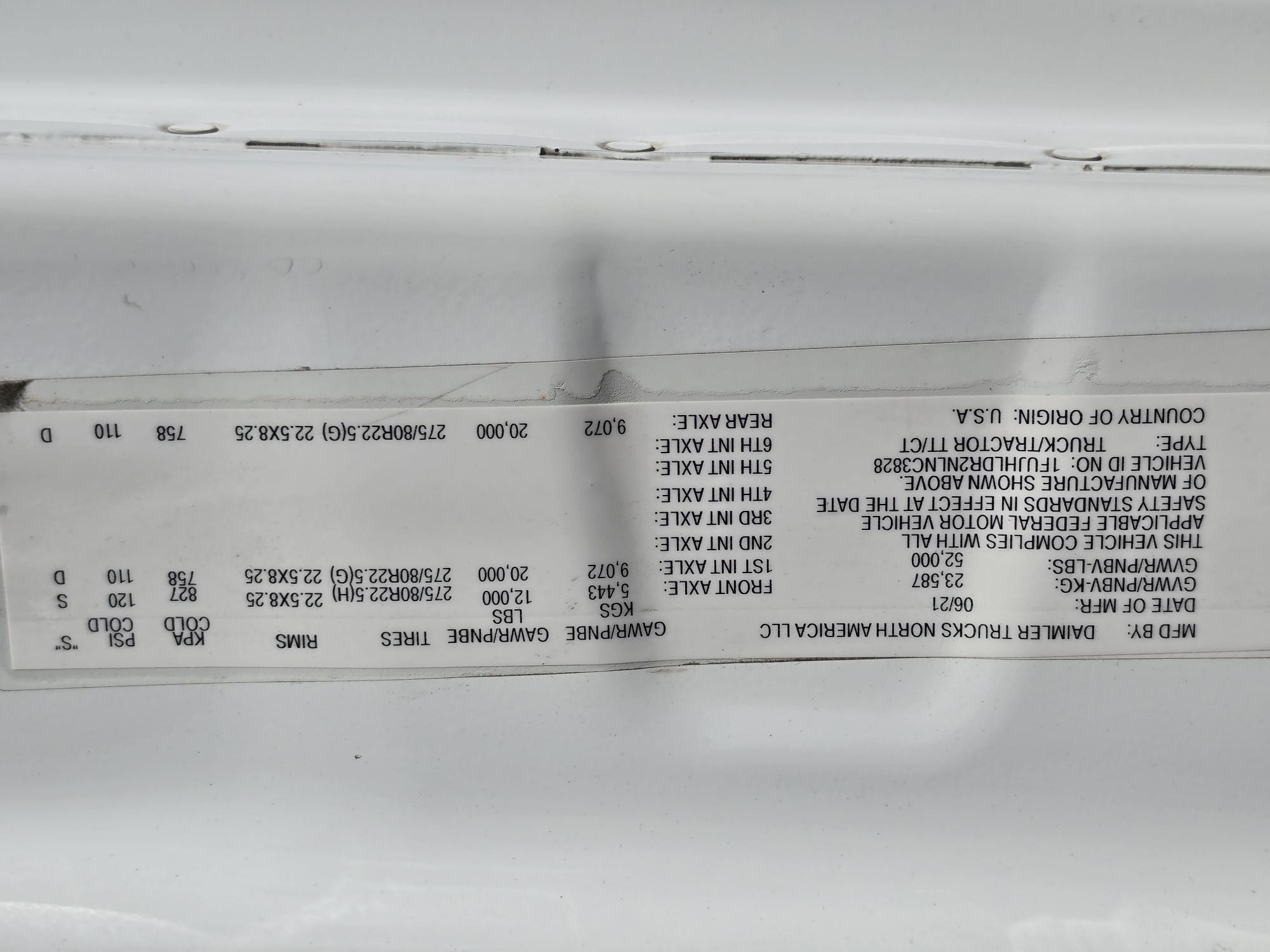 2022 FREIGHTLINER CASCADIA 126DC - image 24