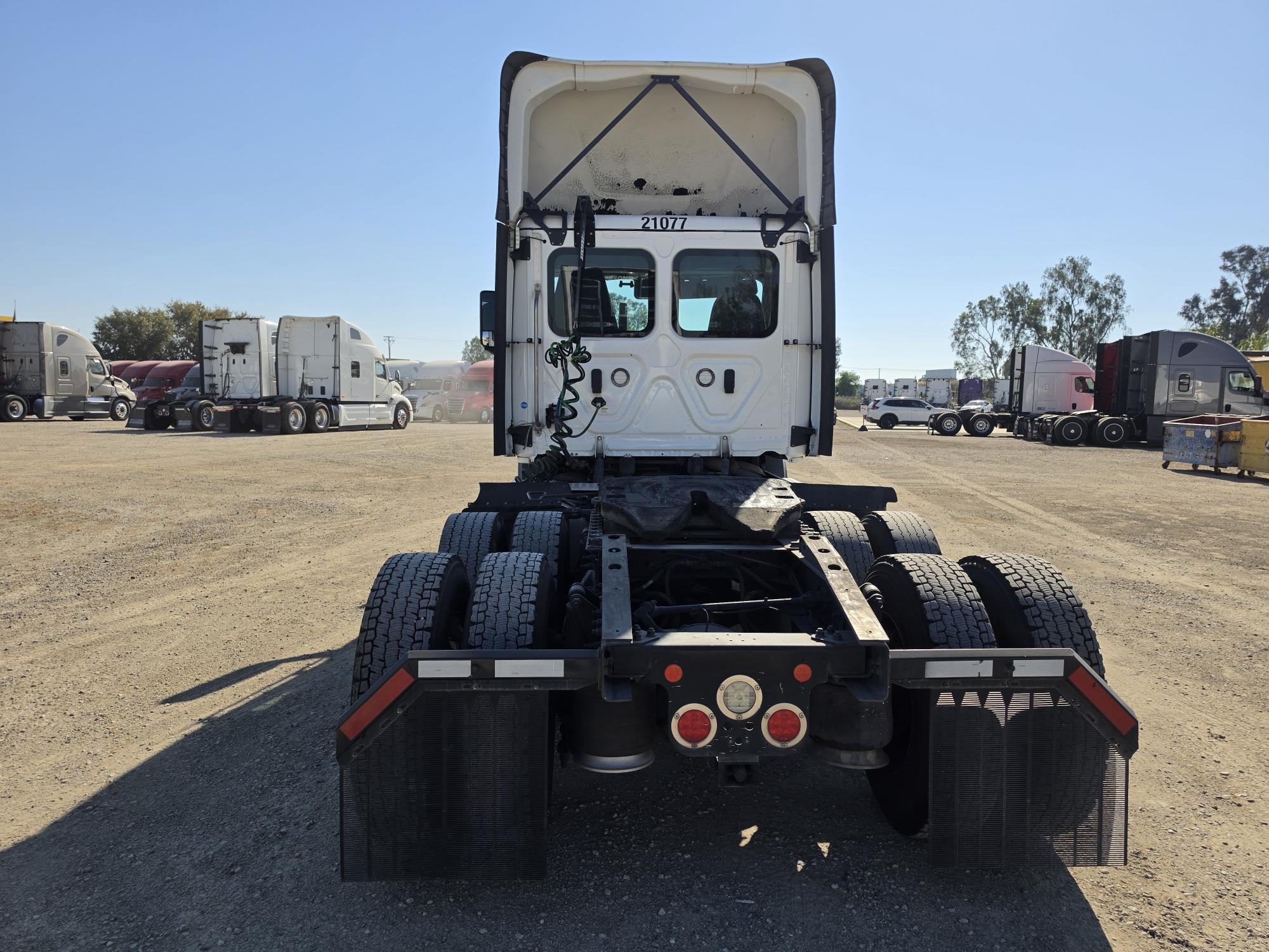 2021 FREIGHTLINER CASCADIA 116DC - image 5