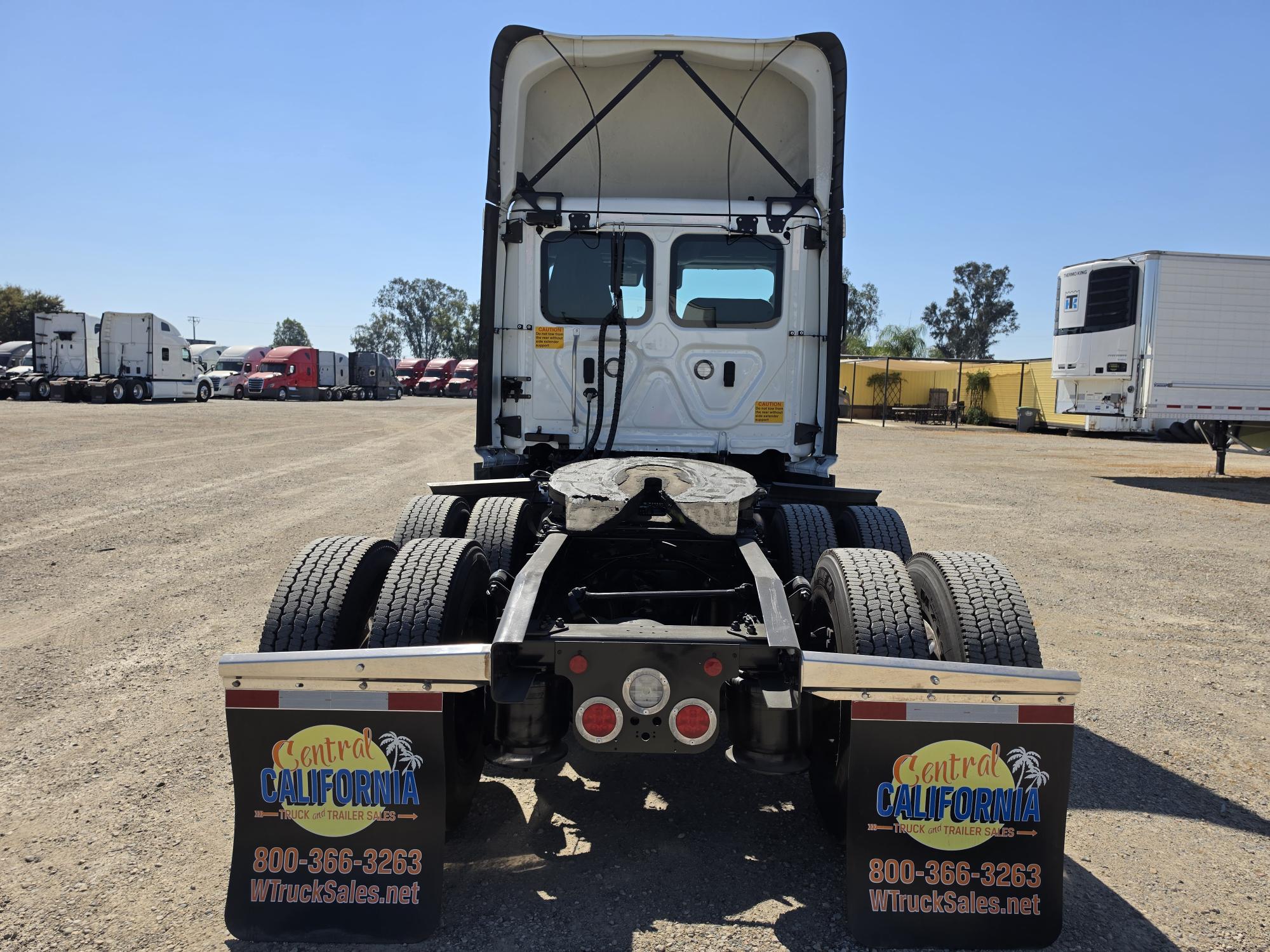 2022 FREIGHTLINER CASCADIA 126DC - image 5
