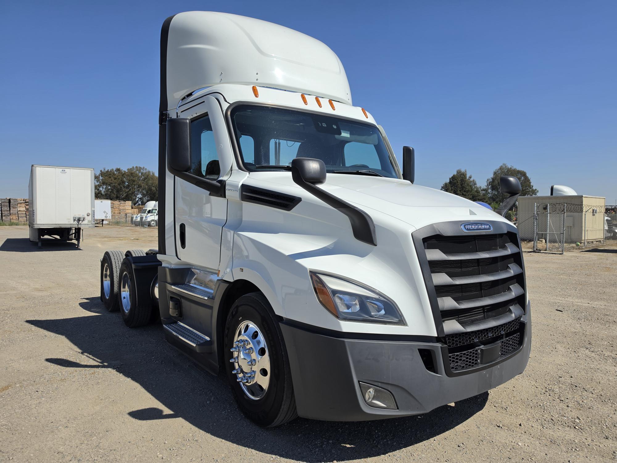 2022 FREIGHTLINER CASCADIA 126DC - image 8