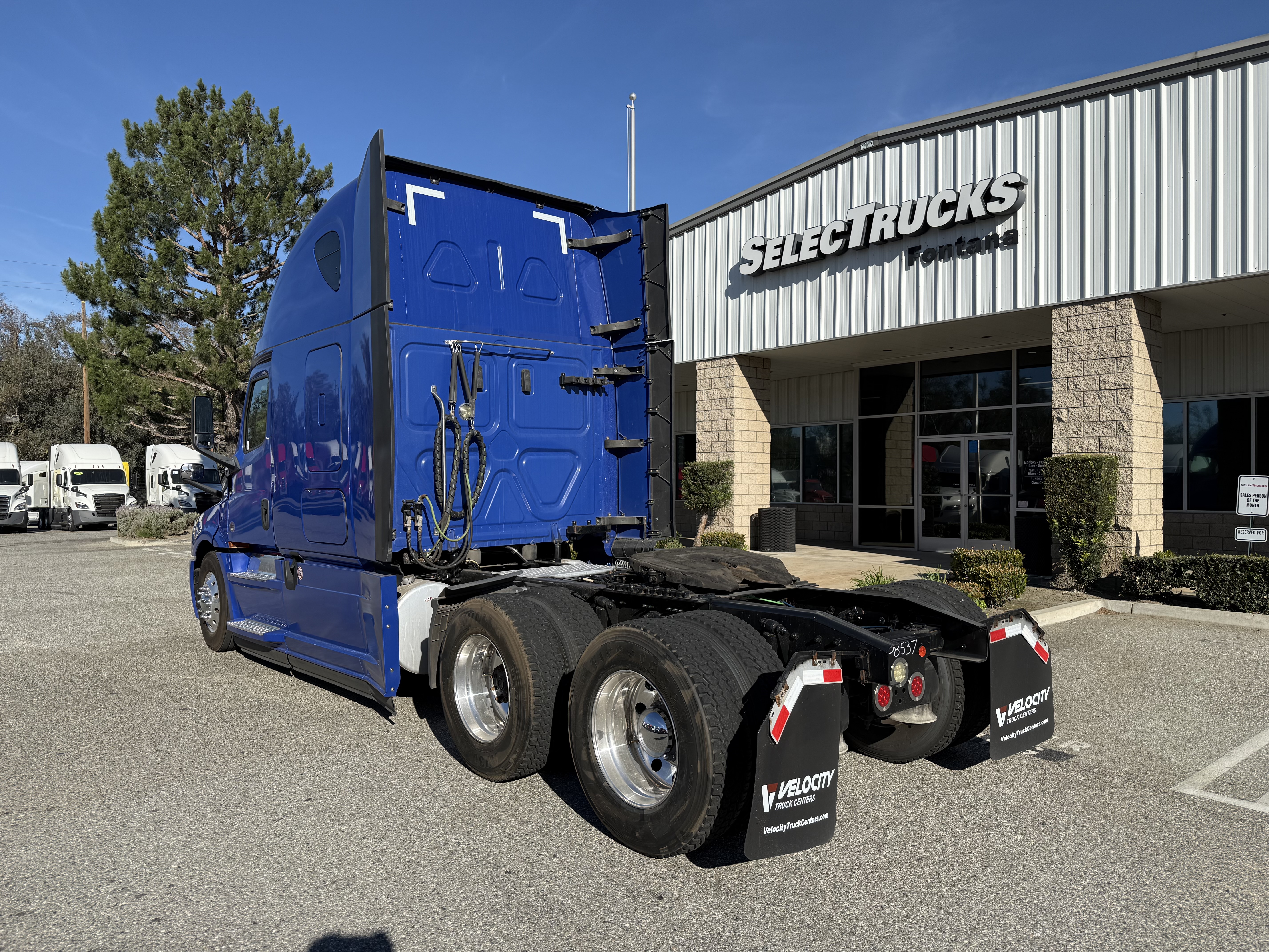 2020 FREIGHTLINER CASCADIA 126SLP - image 5