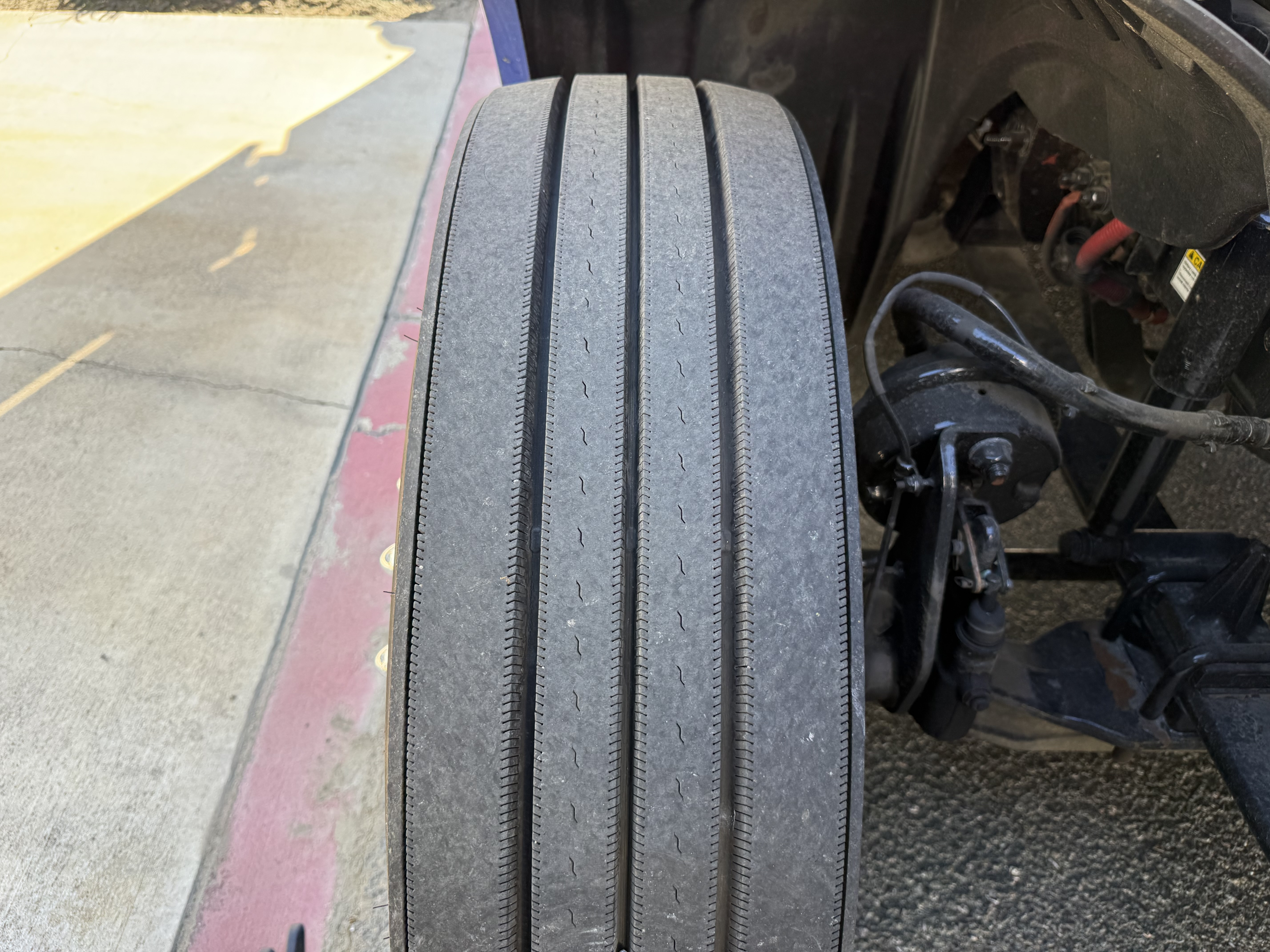 2020 FREIGHTLINER CASCADIA 126SLP - image 13