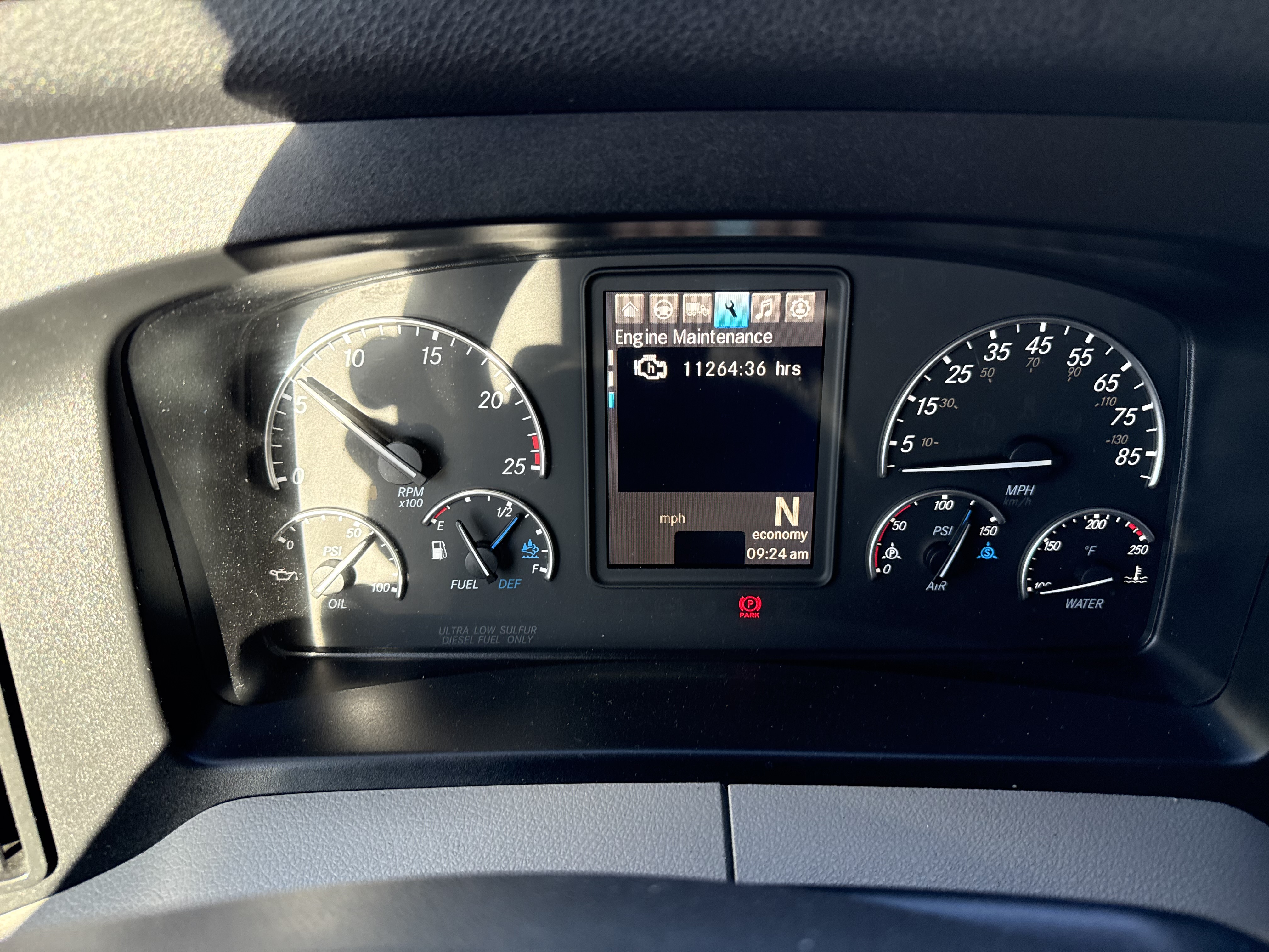 2020 FREIGHTLINER CASCADIA 126SLP - image 15