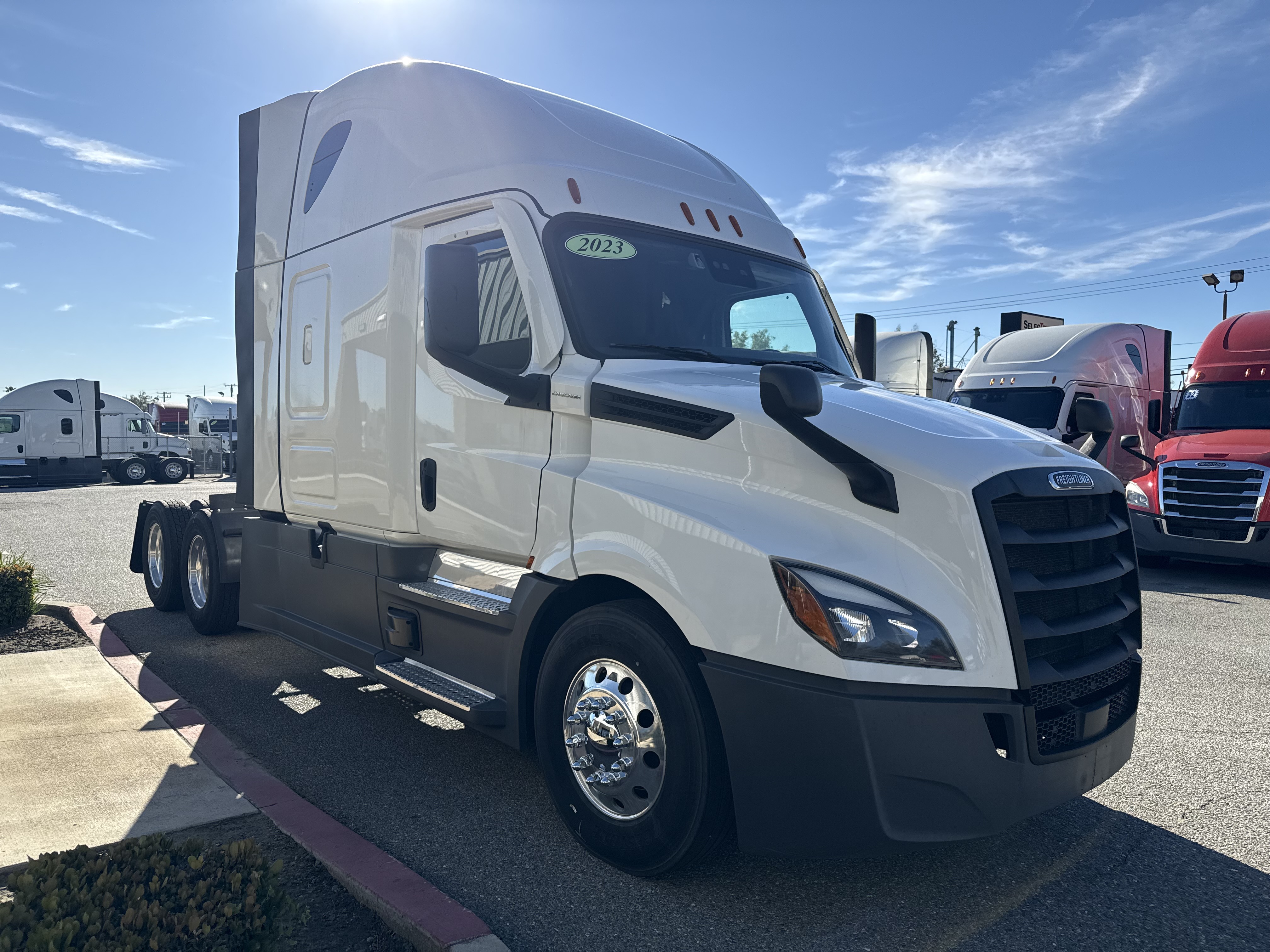 2023 FREIGHTLINER CASCADIA 126SLP - image 8