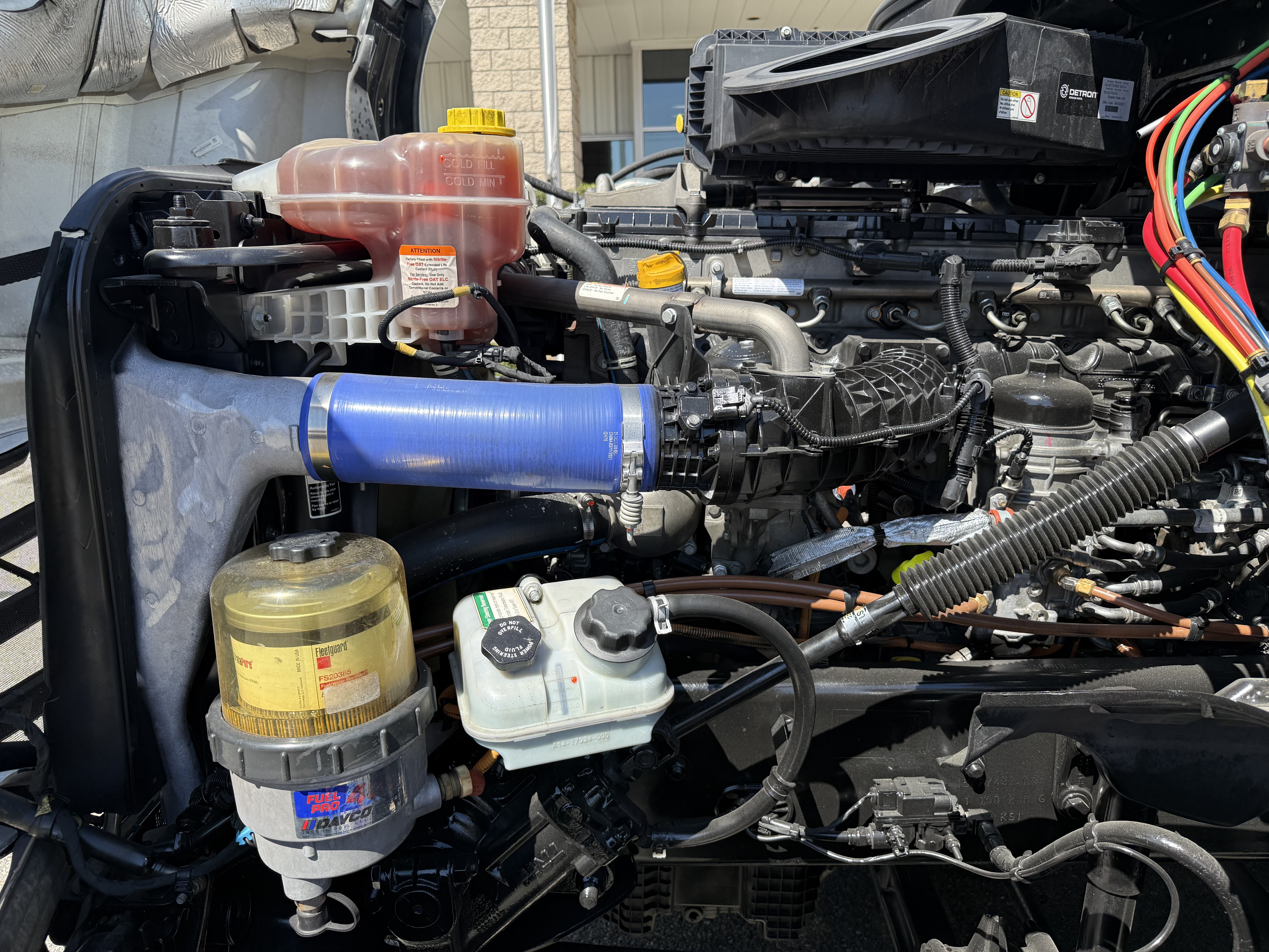 2022 FREIGHTLINER CASCADIA 126DC - image 9