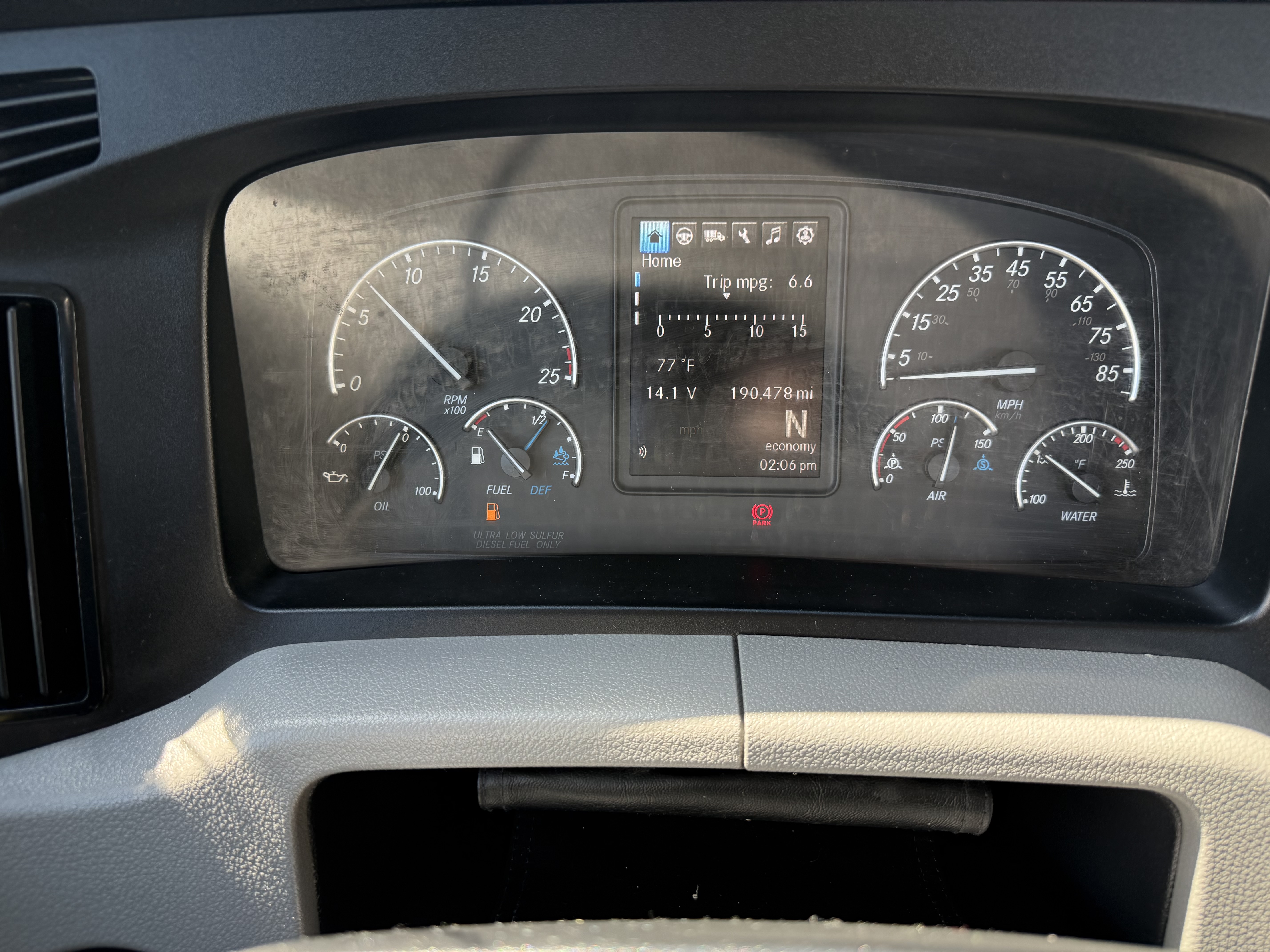 2022 FREIGHTLINER CASCADIA 126DC - image 13