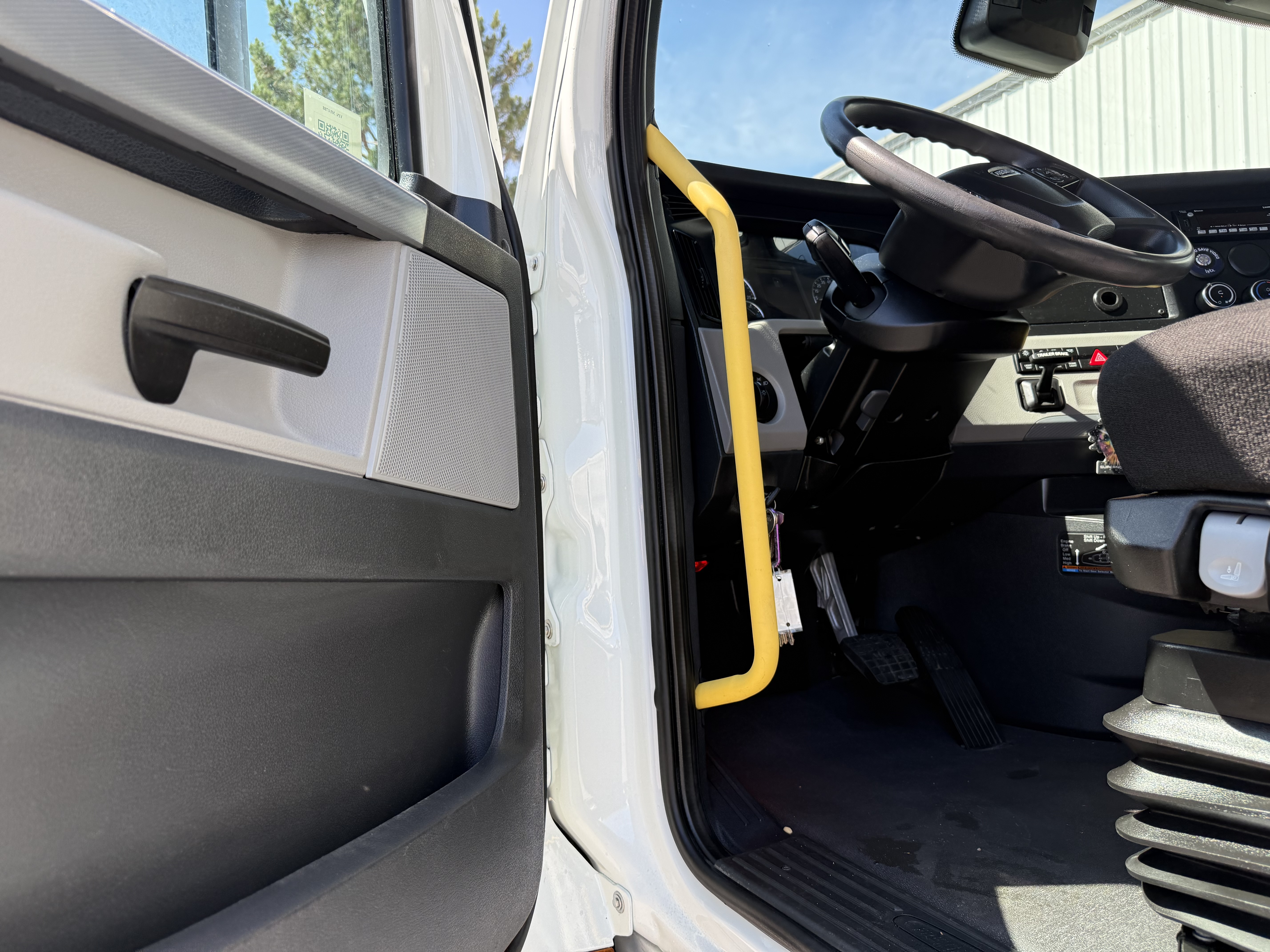 2022 FREIGHTLINER CASCADIA 126DC - image 18