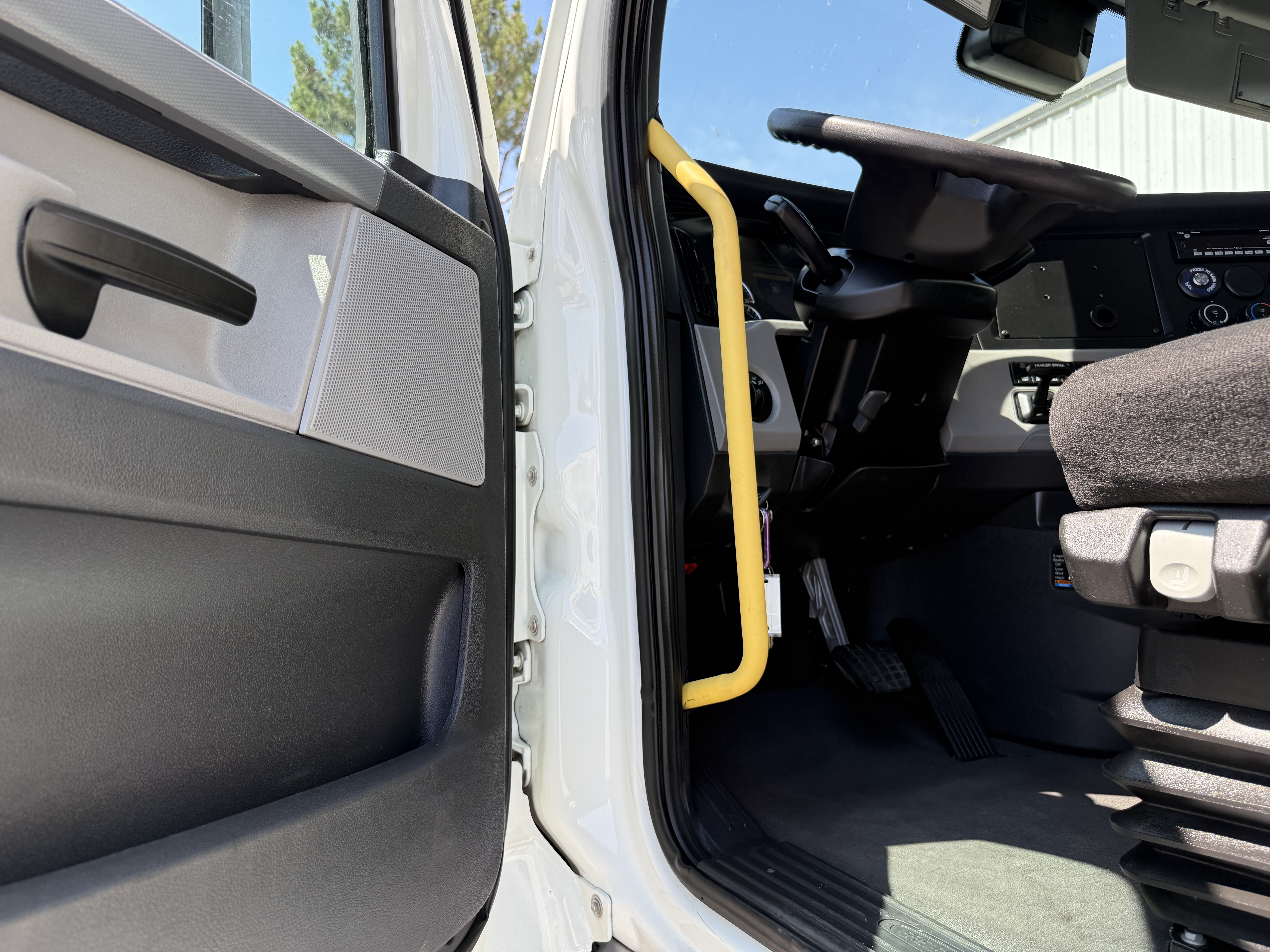 2022 FREIGHTLINER CASCADIA 126DC - image 18