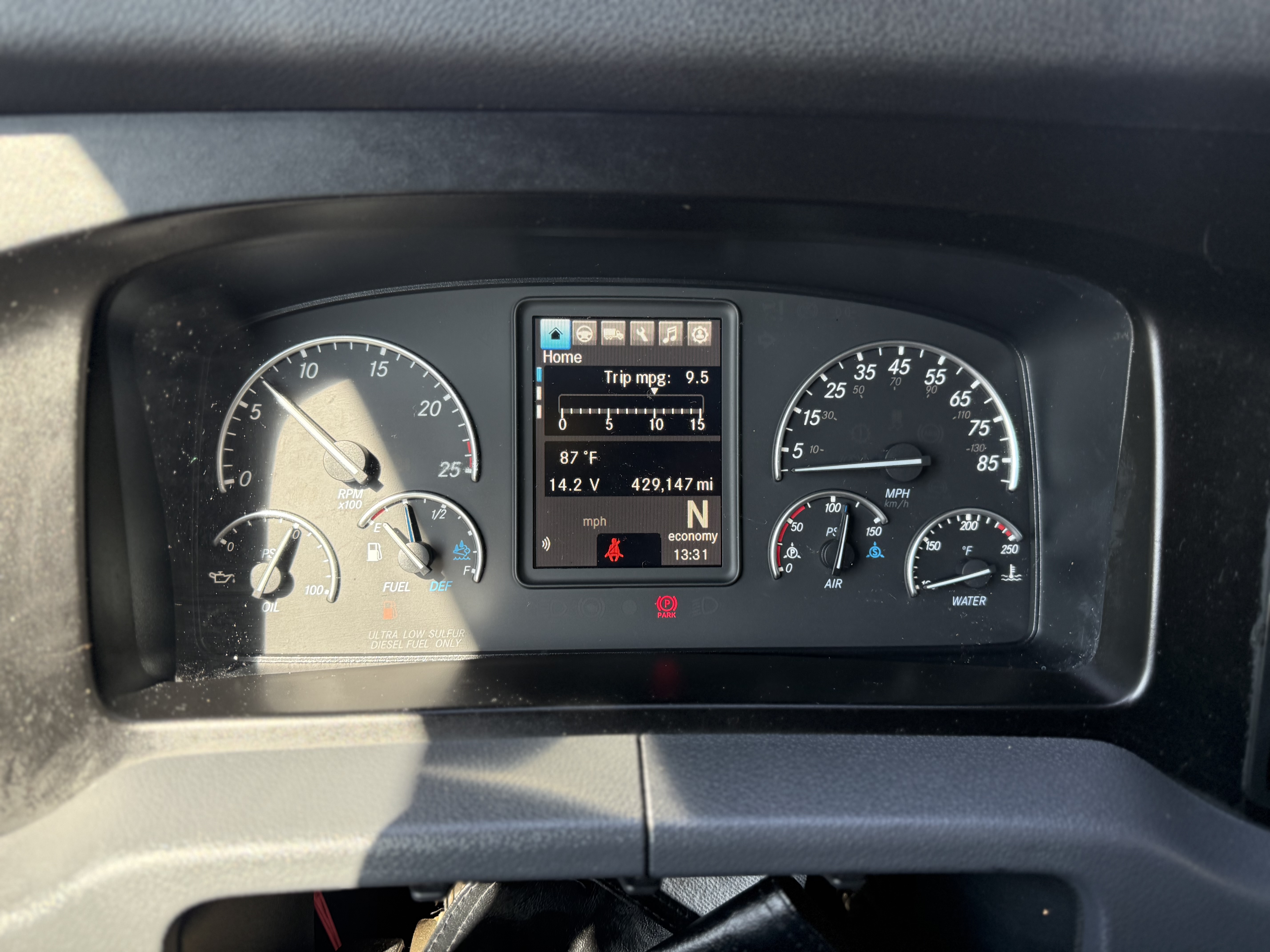 2023 FREIGHTLINER CASCADIA 126SLP - image 13