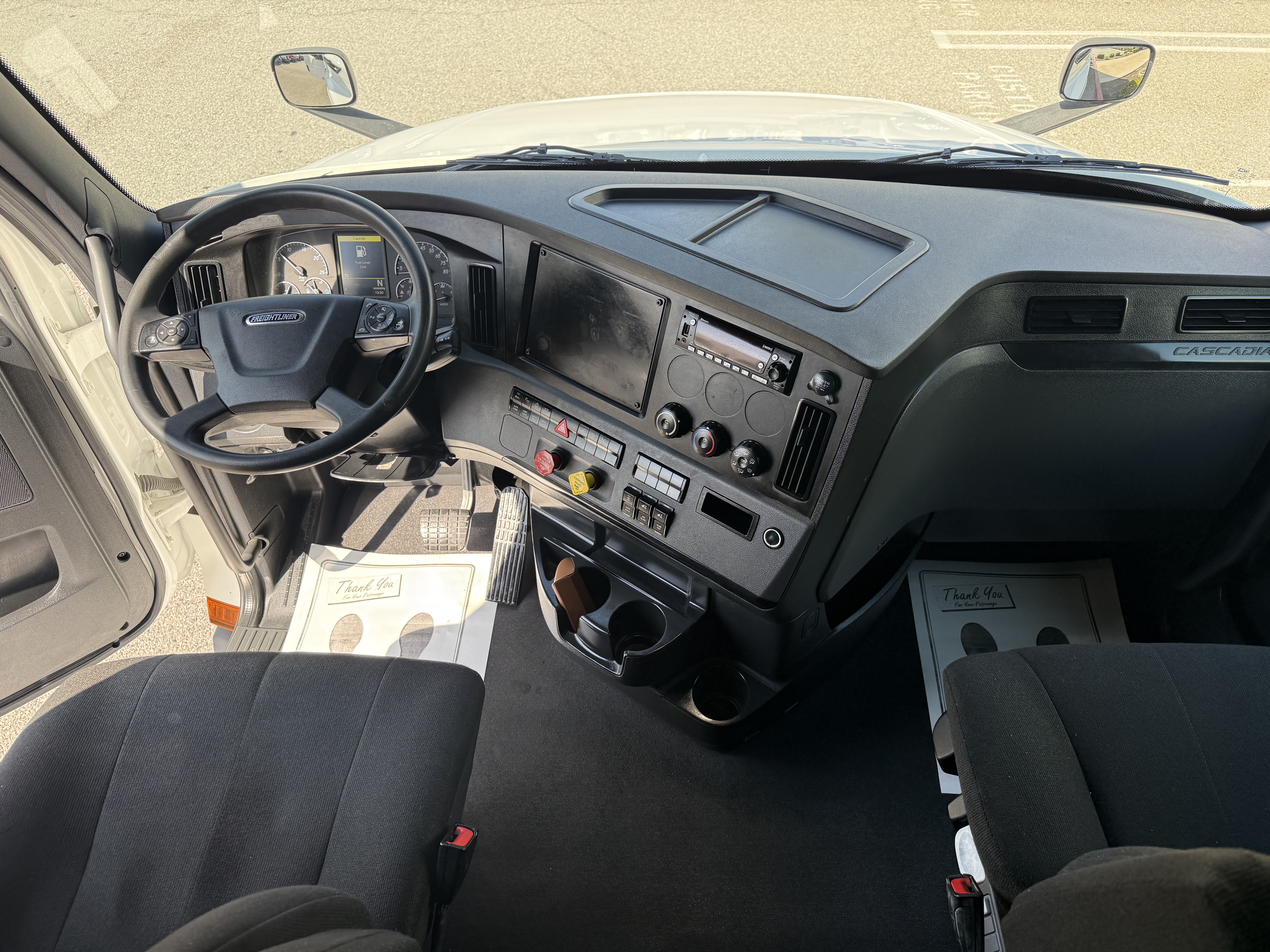 2023 FREIGHTLINER CASCADIA 126SLP - image 16