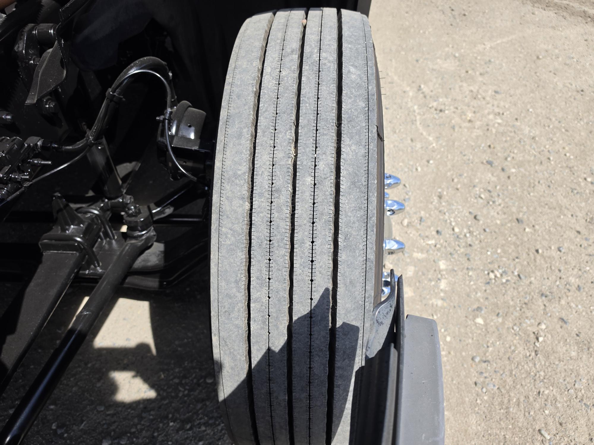 2022 FREIGHTLINER CASCADIA 126DC - image 12