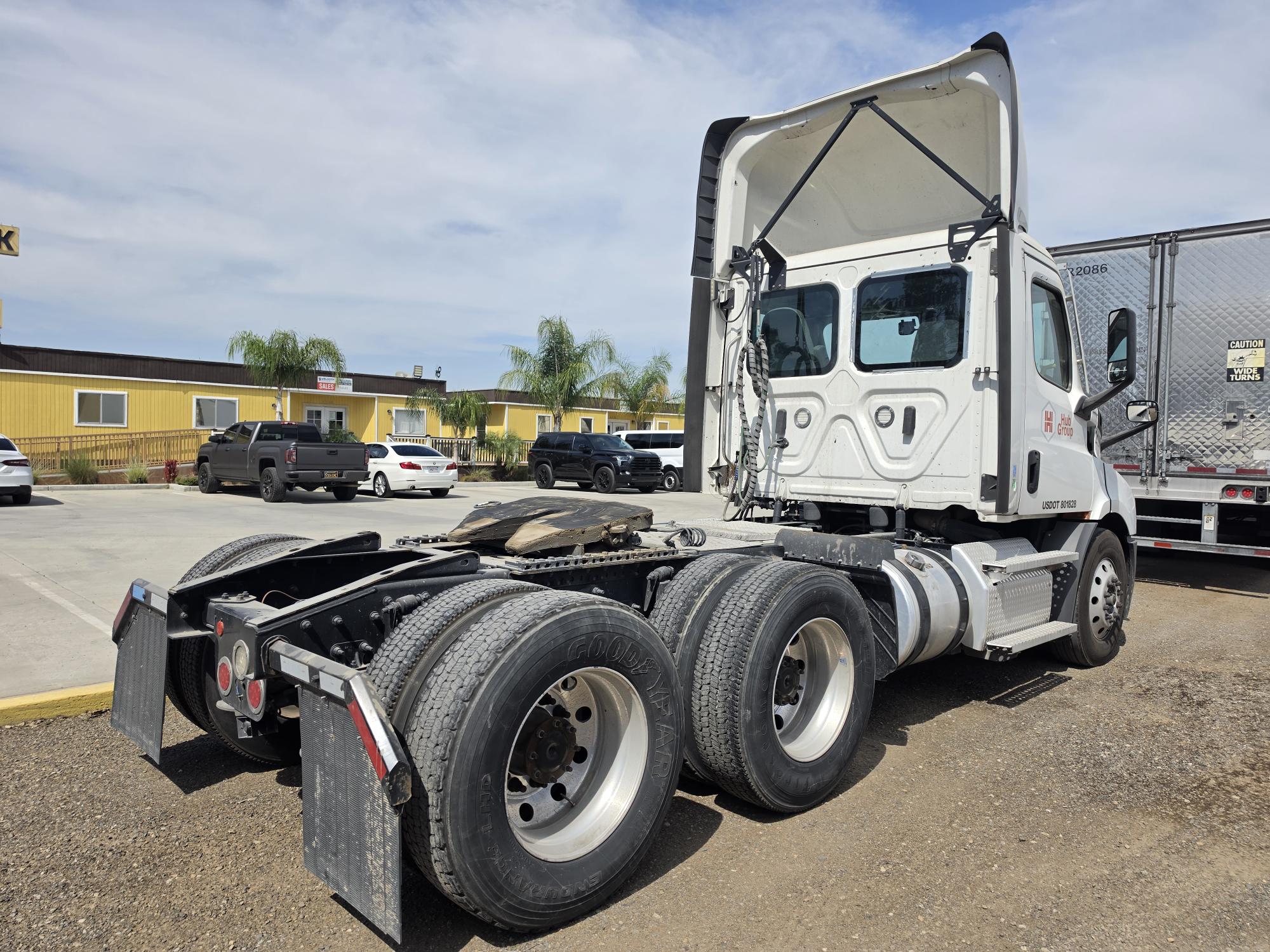 2021 FREIGHTLINER CASCADIA 116DC - image 6