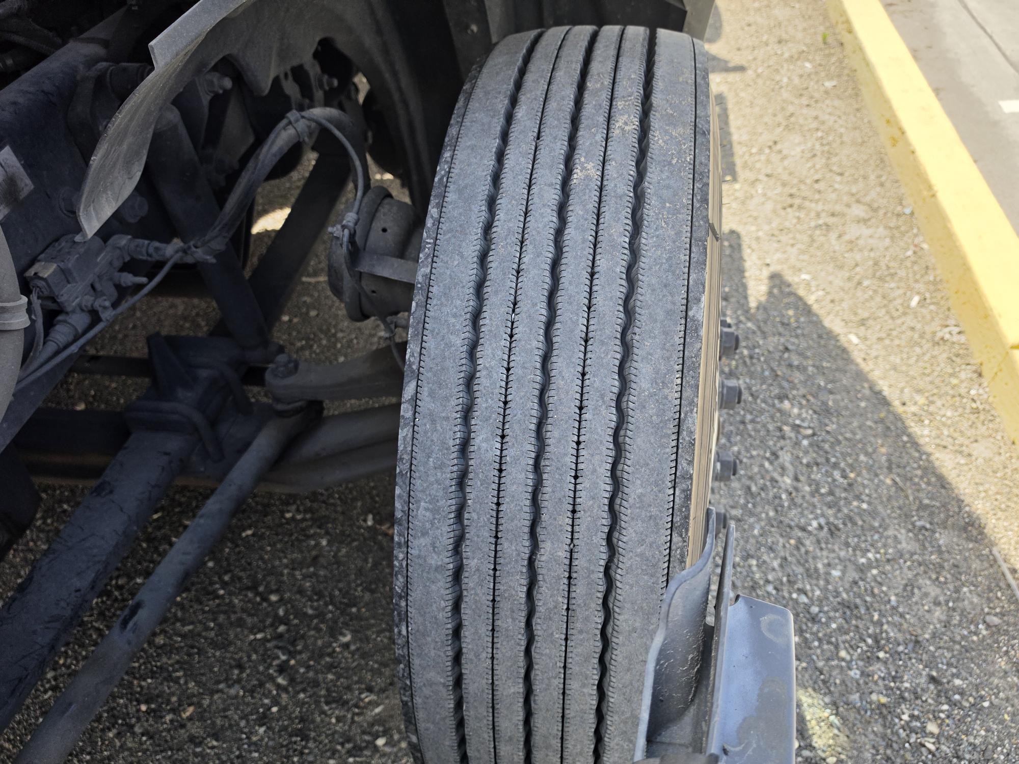 2021 FREIGHTLINER CASCADIA 116DC - image 15