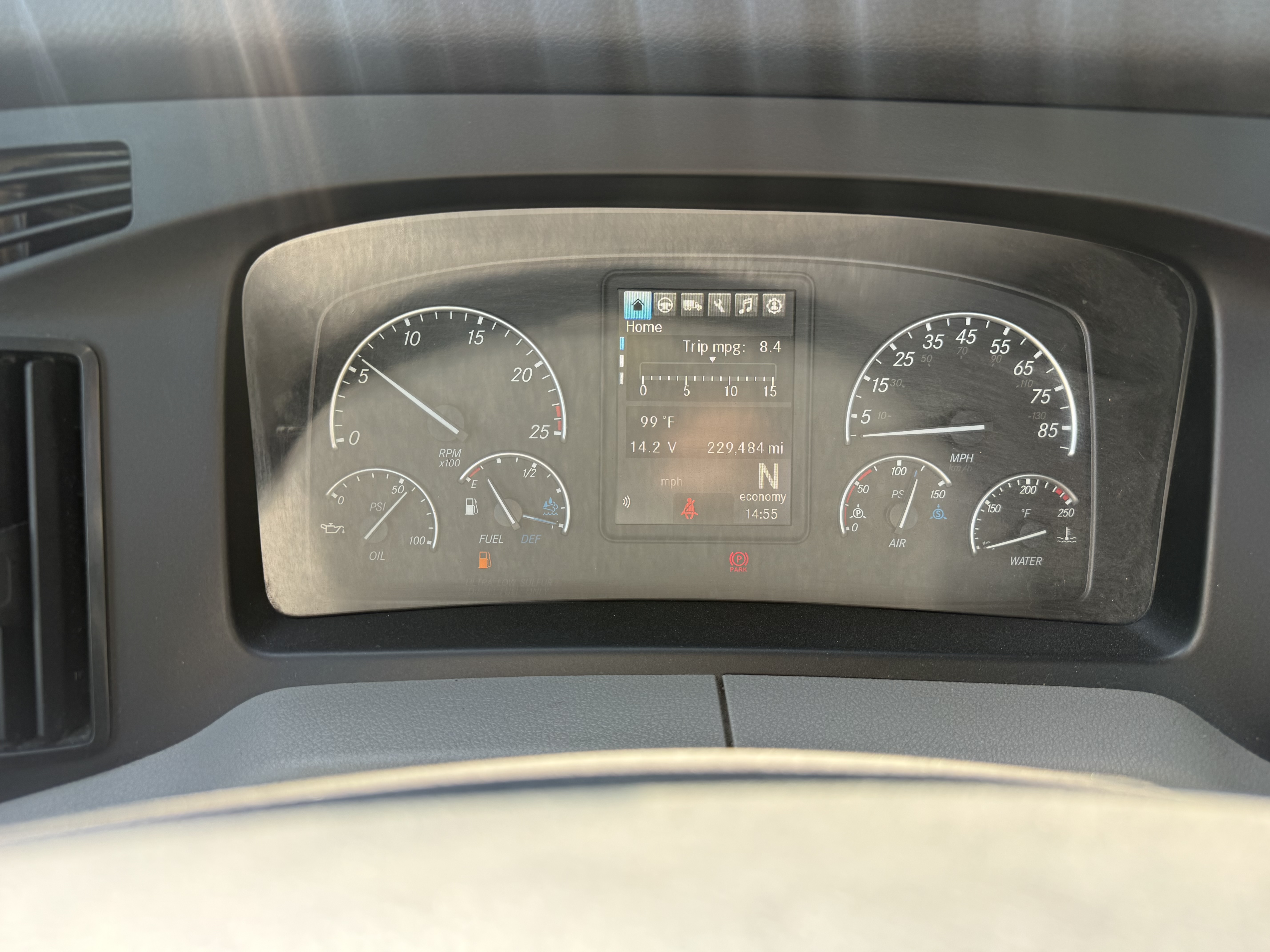 2021 FREIGHTLINER CASCADIA 126DC - image 14