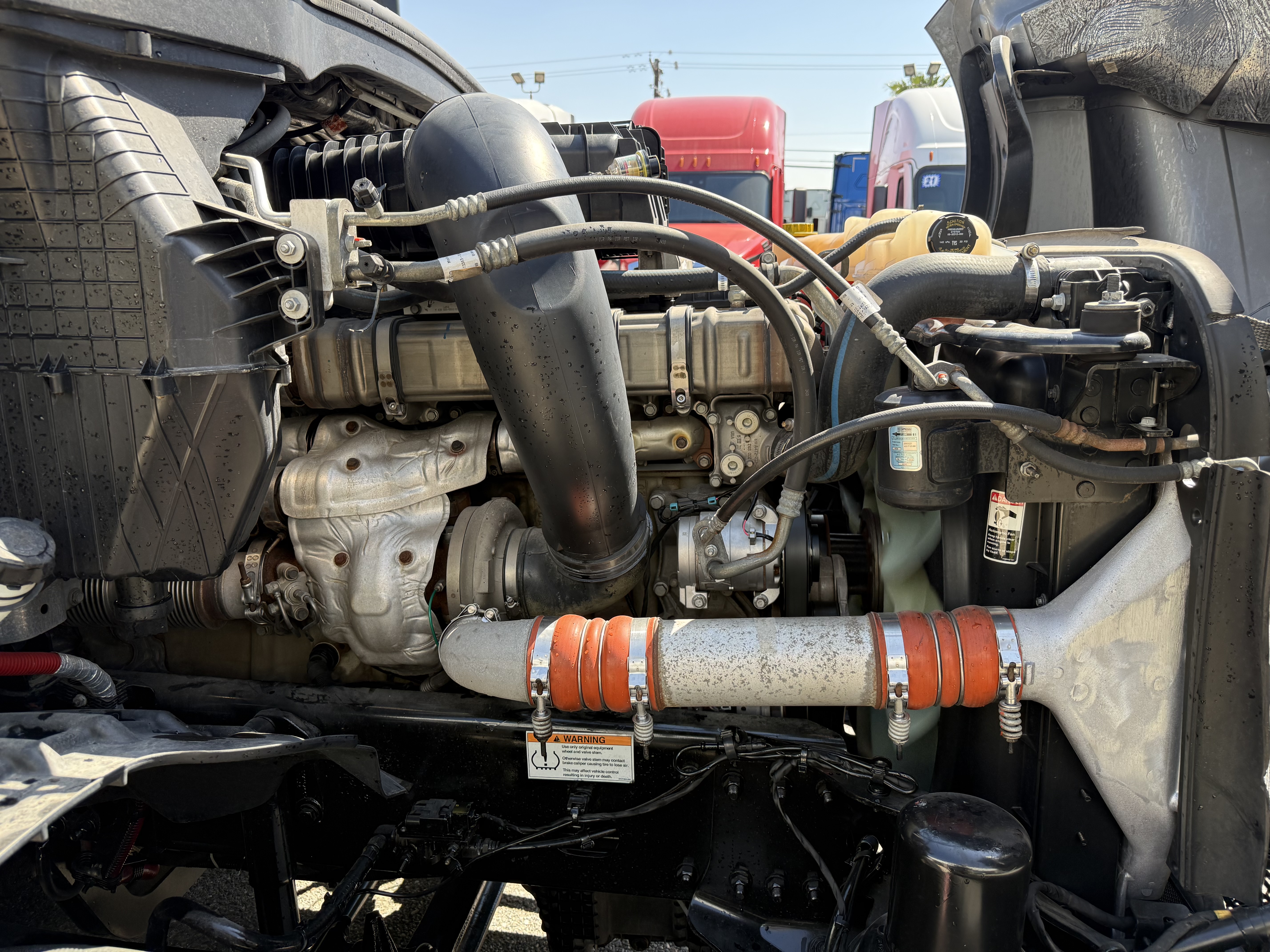 2021 FREIGHTLINER CASCADIA 126SLP - image 9