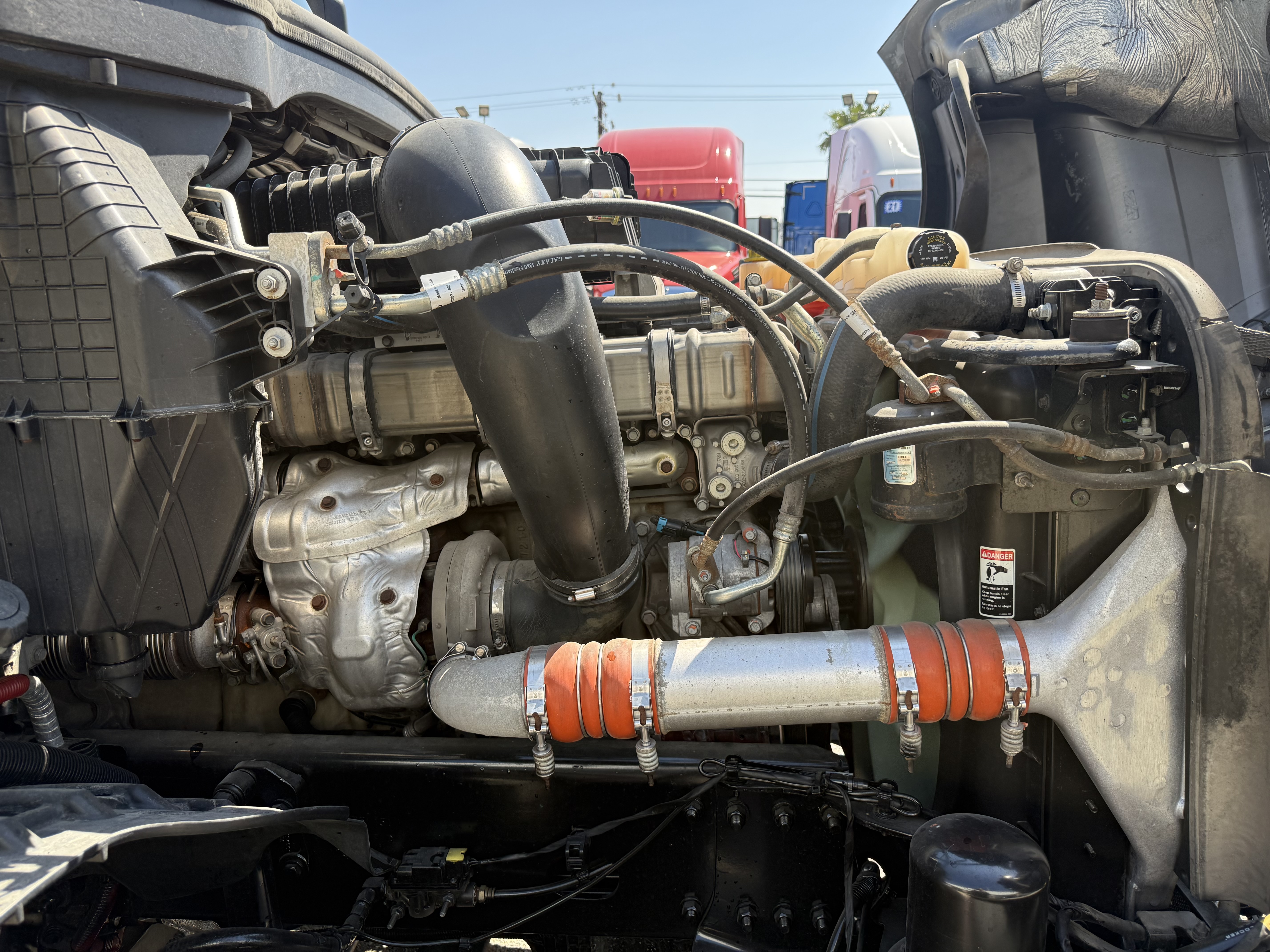 2021 FREIGHTLINER CASCADIA 126SLP - image 9