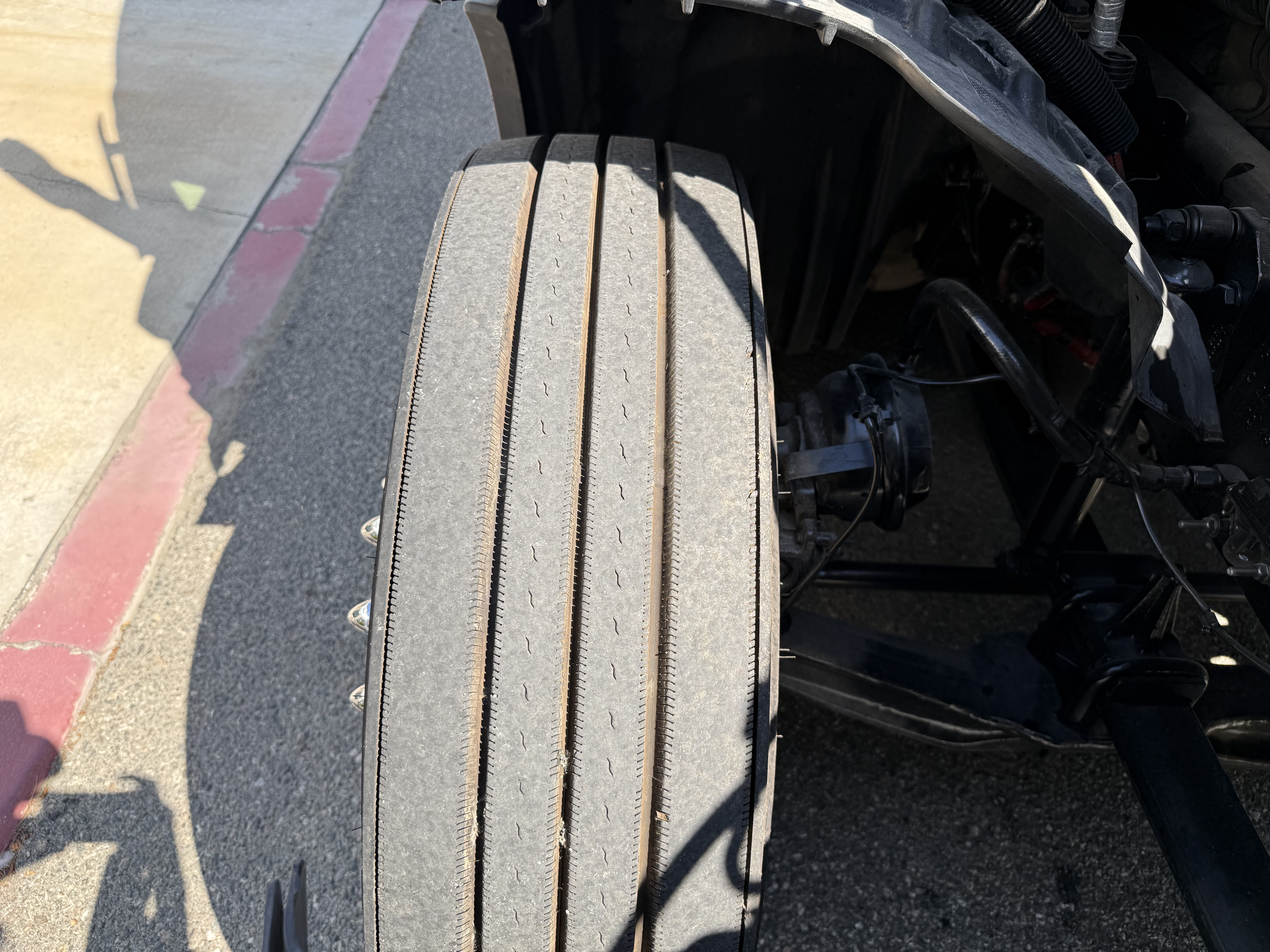 2021 FREIGHTLINER CASCADIA 126SLP - image 12