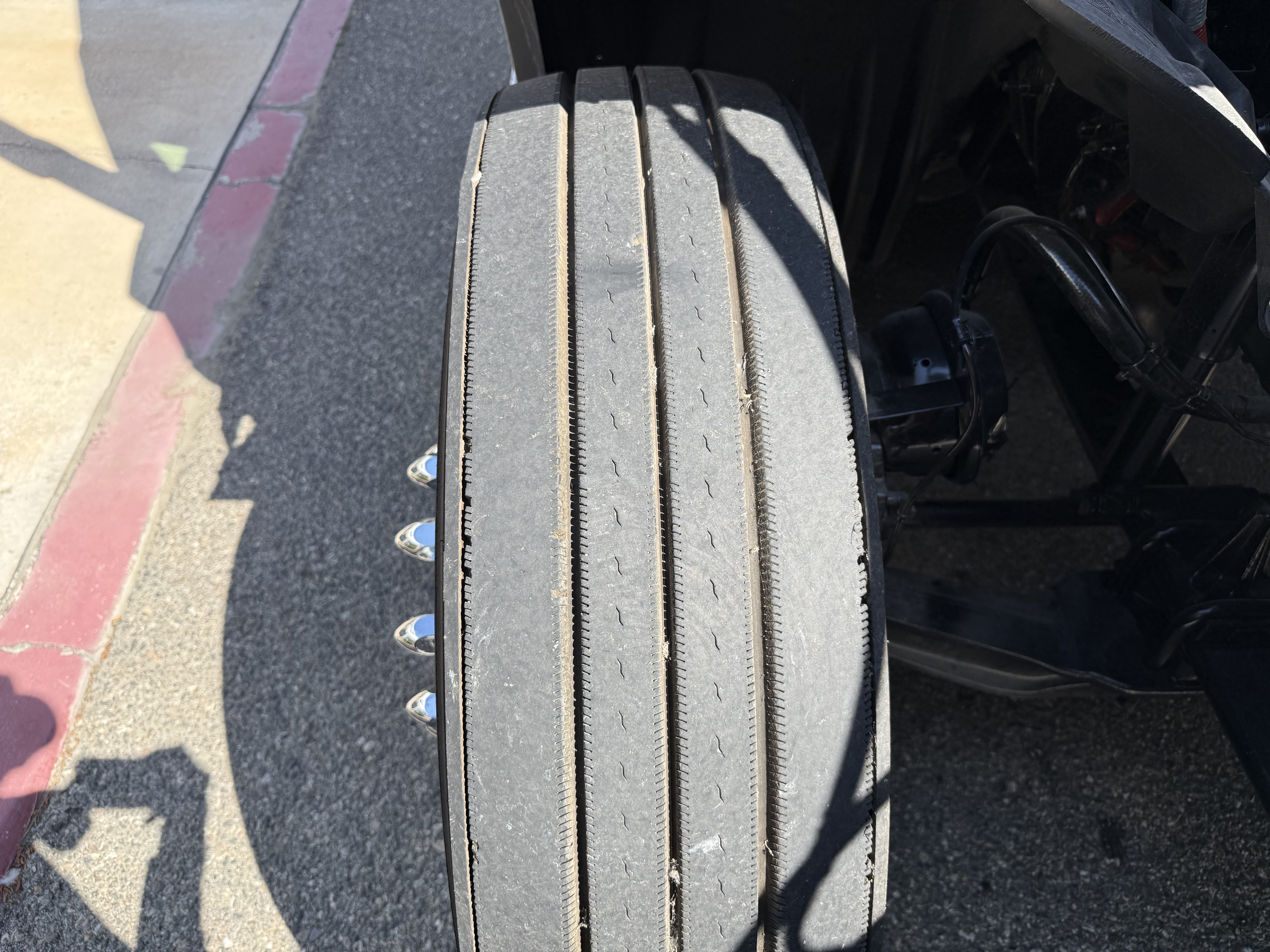 2020 FREIGHTLINER CASCADIA 126SLP - image 13