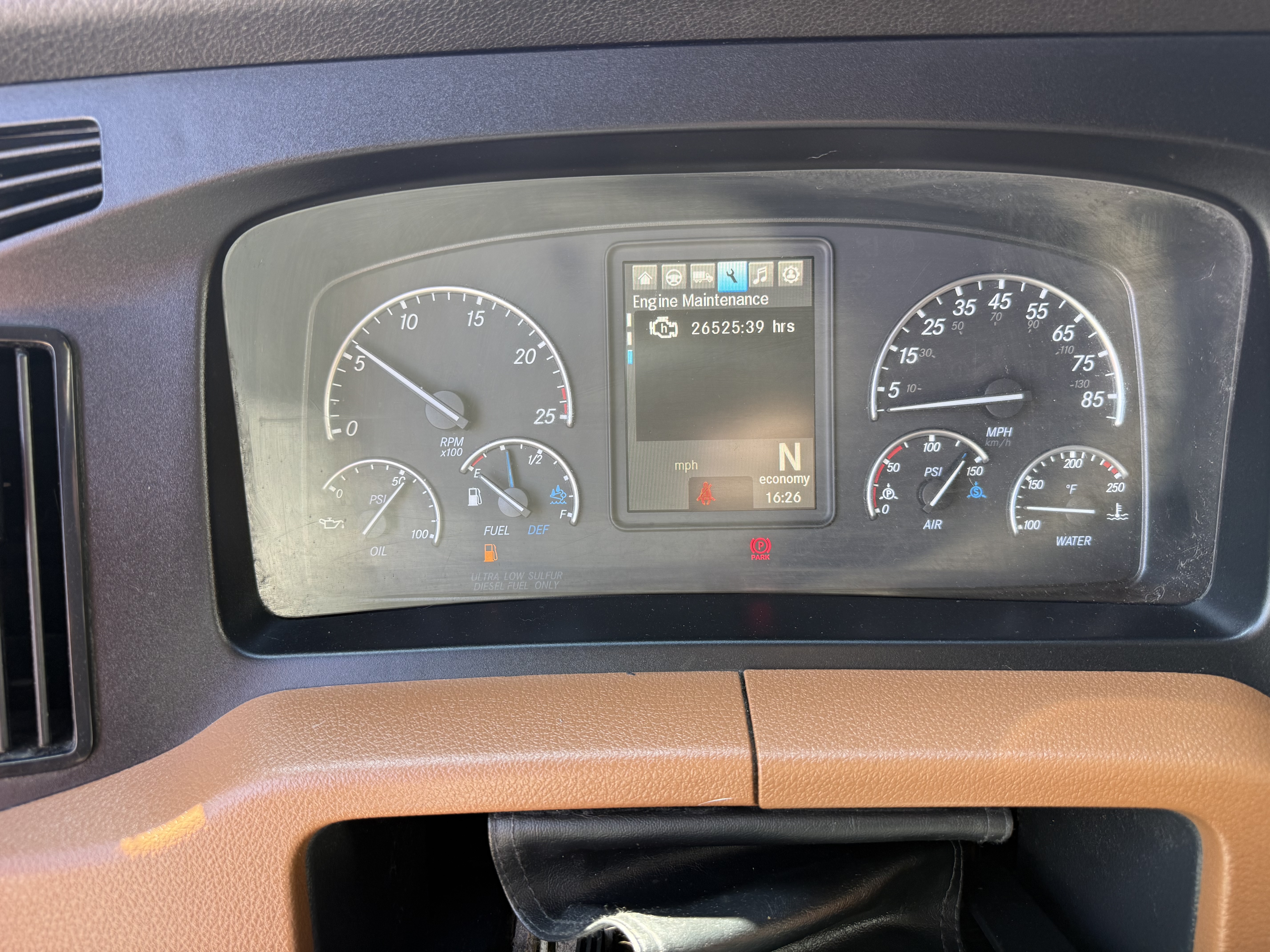 2020 FREIGHTLINER CASCADIA 126SLP - image 15