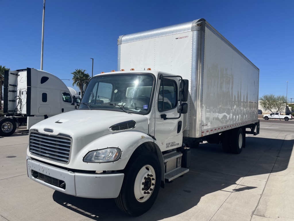 2020 FREIGHTLINER M2106 - image 1