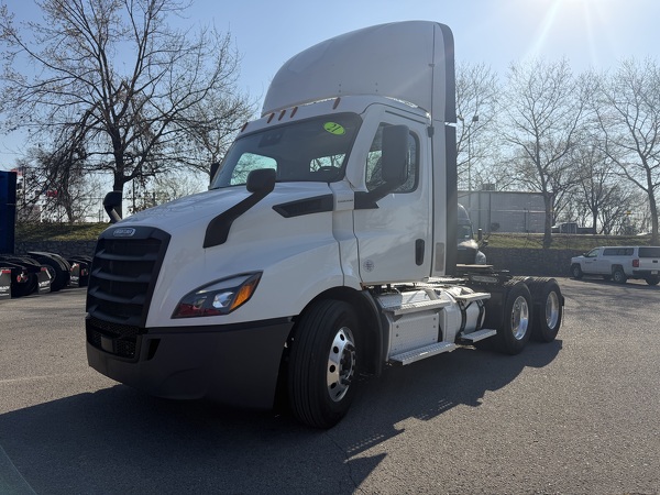 FREIGHTLINER CASCADIA 116DC 2021 1
