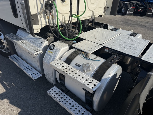 FREIGHTLINER CASCADIA 116DC 2021 3