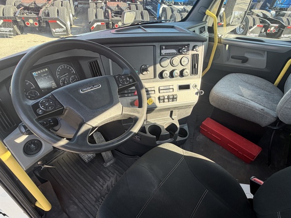 FREIGHTLINER CASCADIA 116DC 2021 14