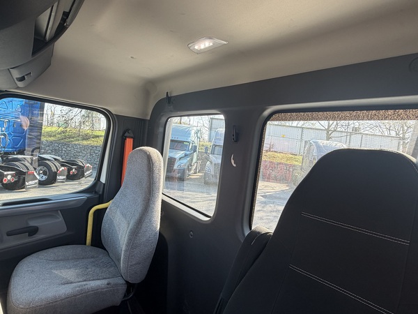 FREIGHTLINER CASCADIA 116DC 2021 15