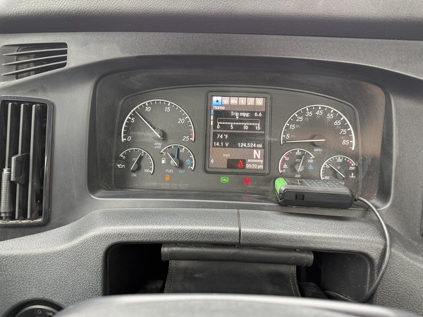 FREIGHTLINER CASCADIA 126DC 2024