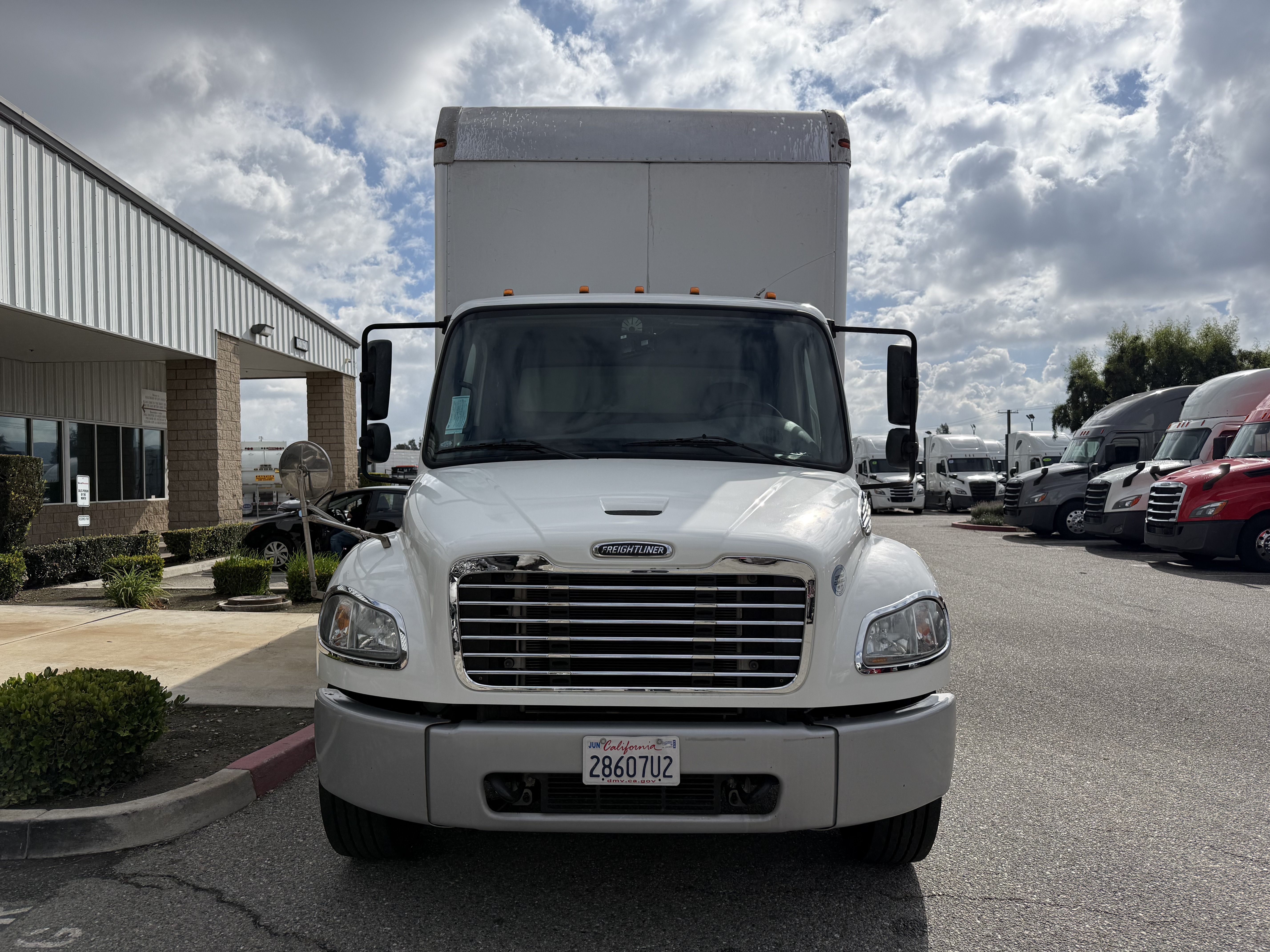 2019 FREIGHTLINER M2106 - image 1