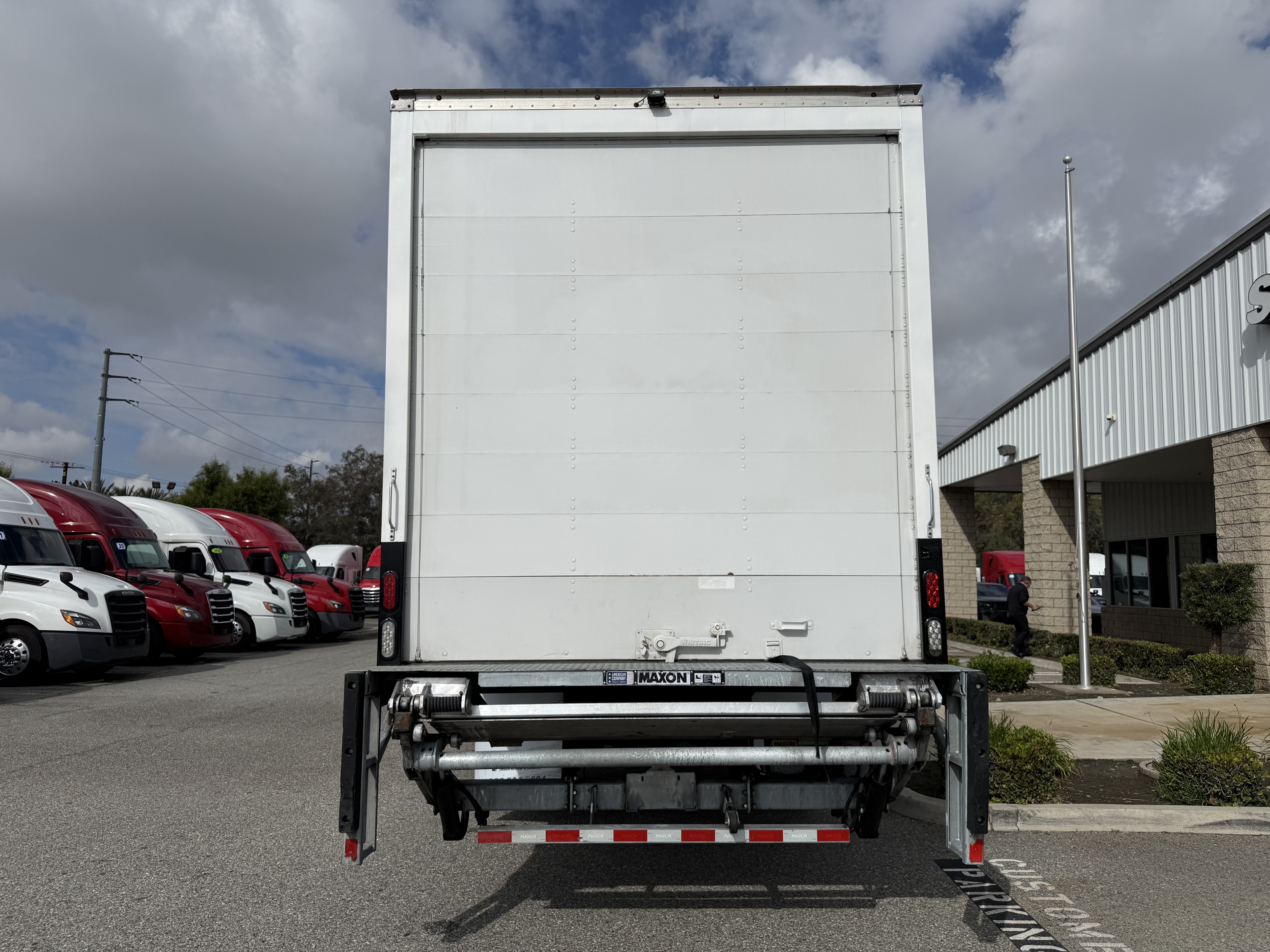 2019 FREIGHTLINER M2106 - image 6