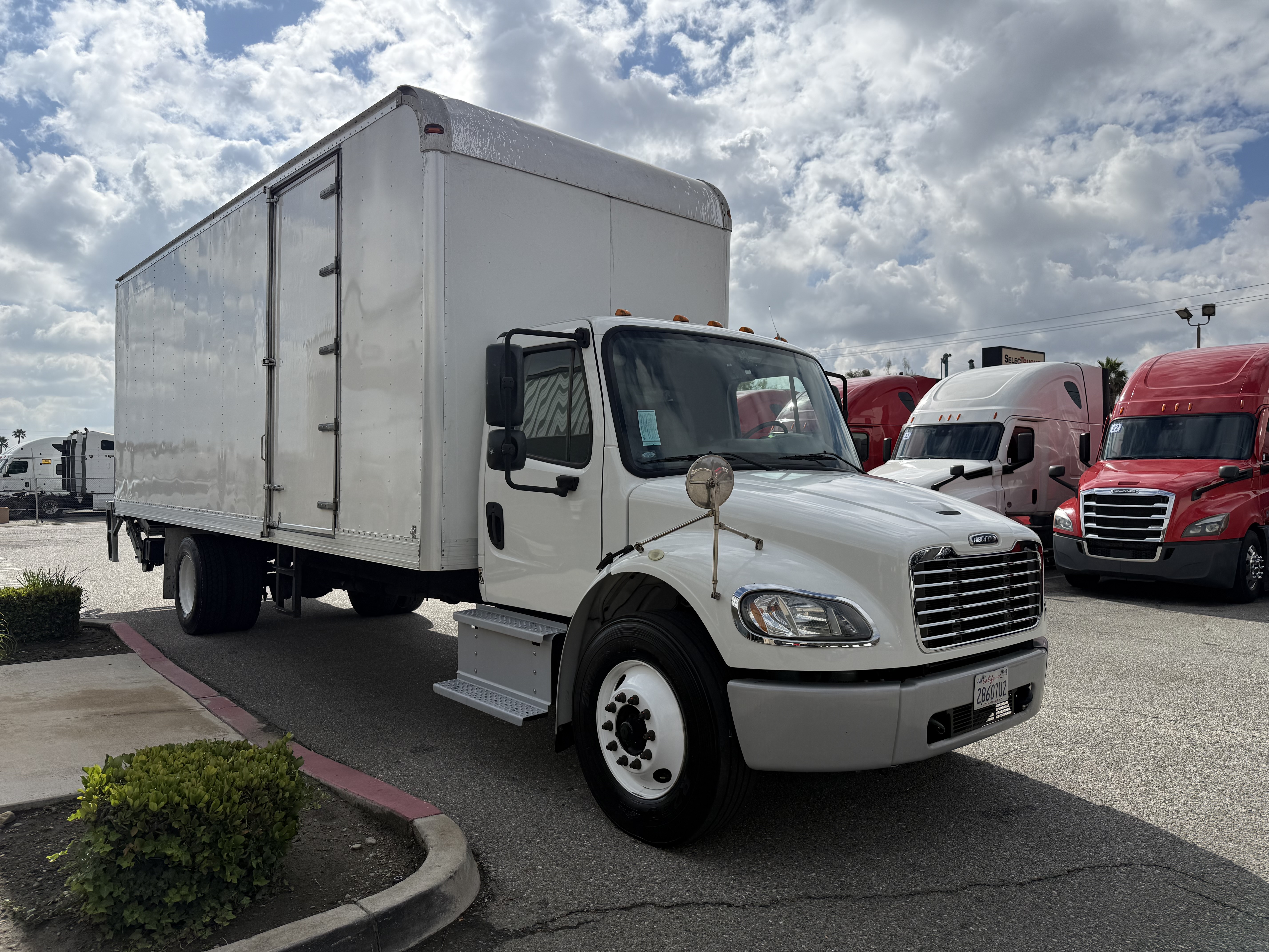 2019 FREIGHTLINER M2106 - image 12