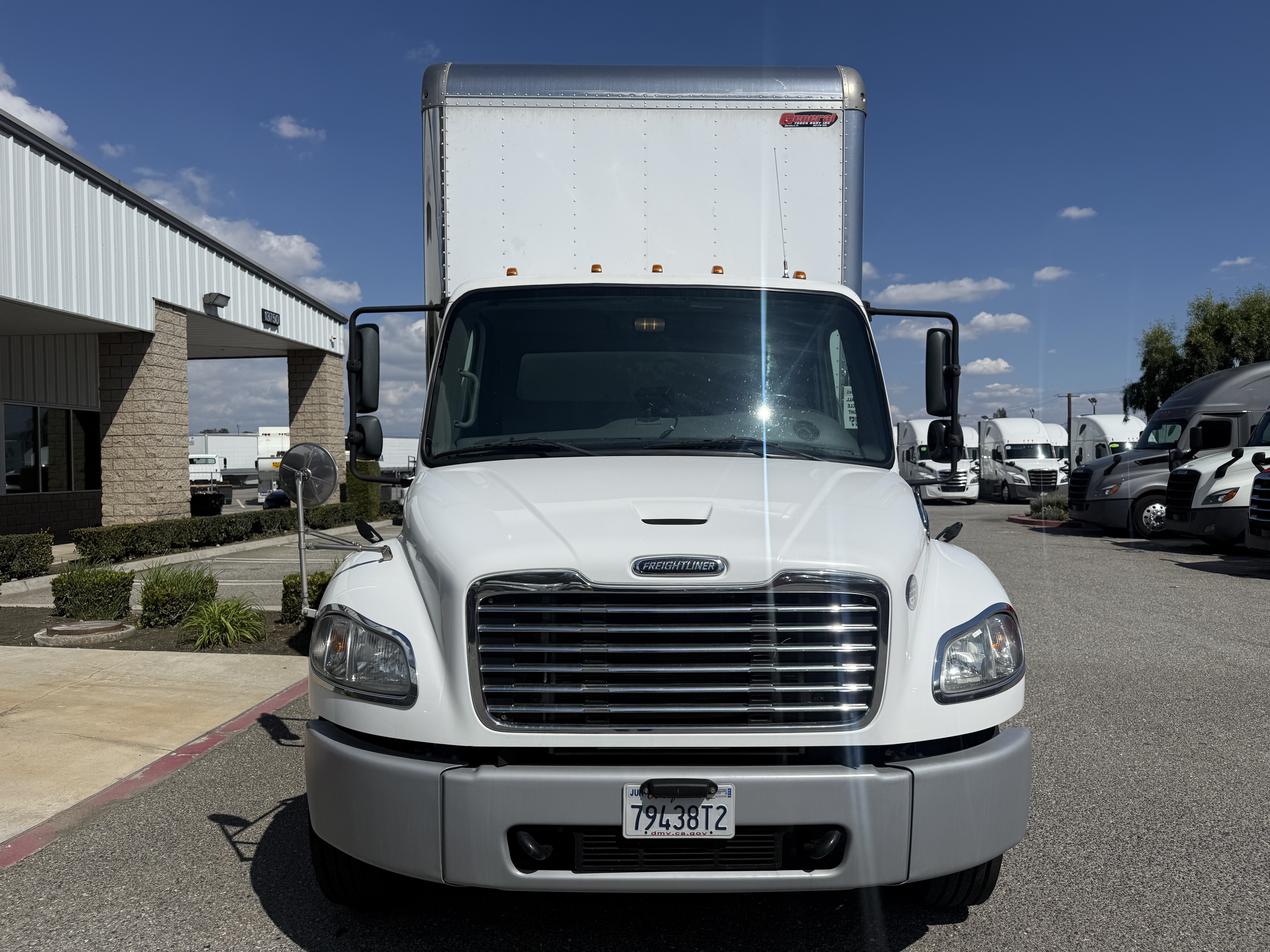 2019 FREIGHTLINER M2106 - image 1