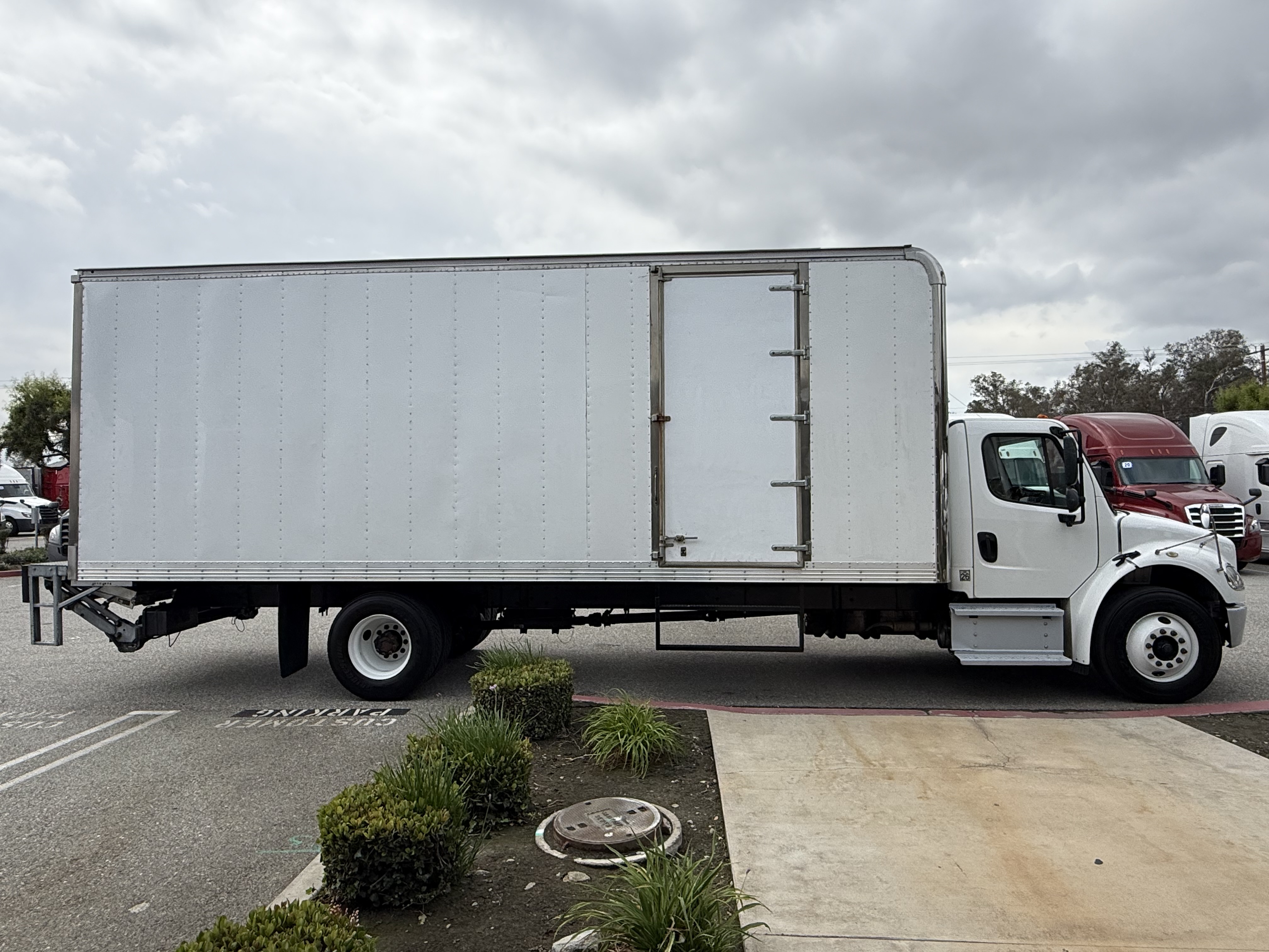 2019 FREIGHTLINER M2106 - image 7