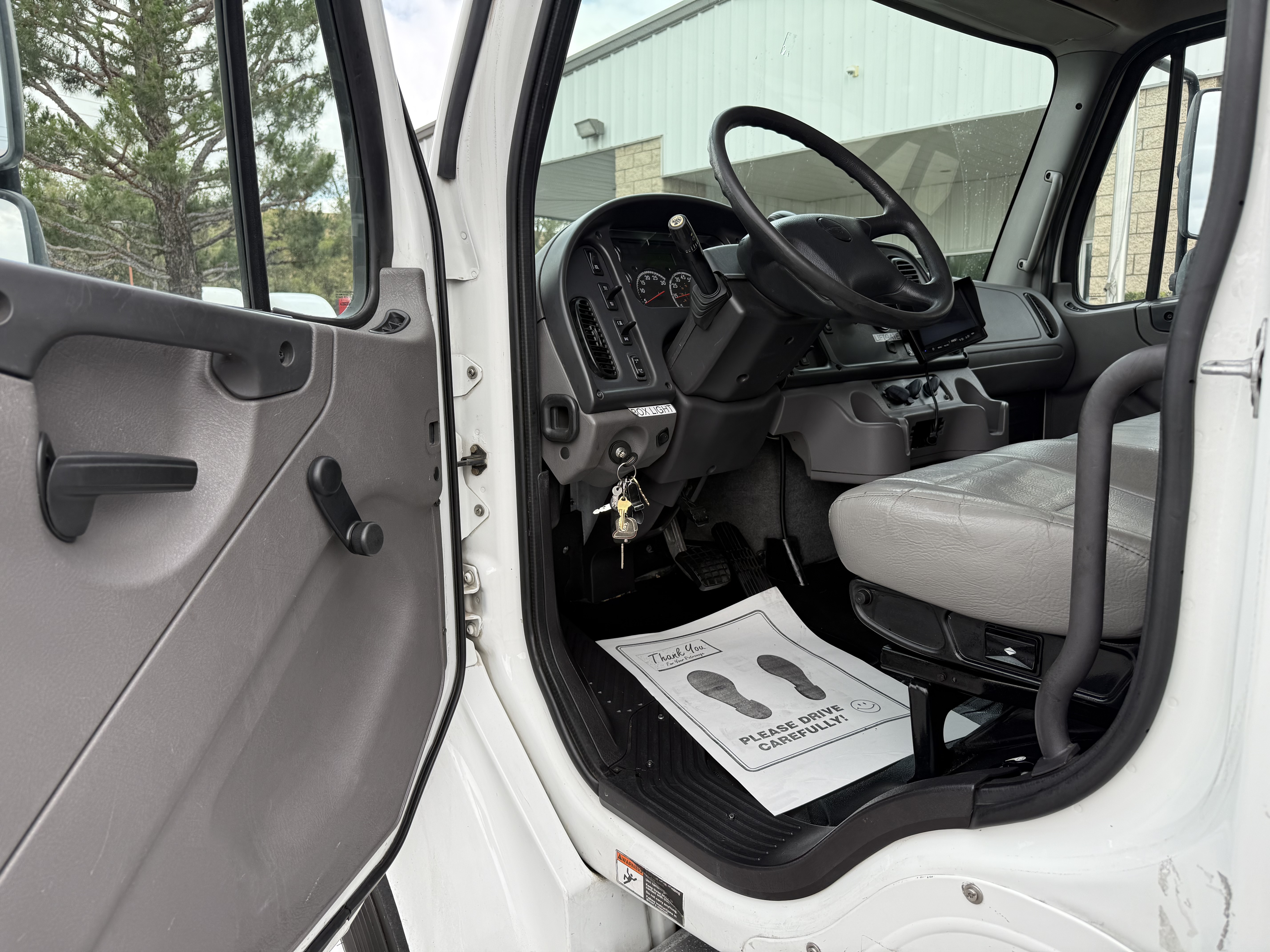 2019 FREIGHTLINER M2106 - image 17