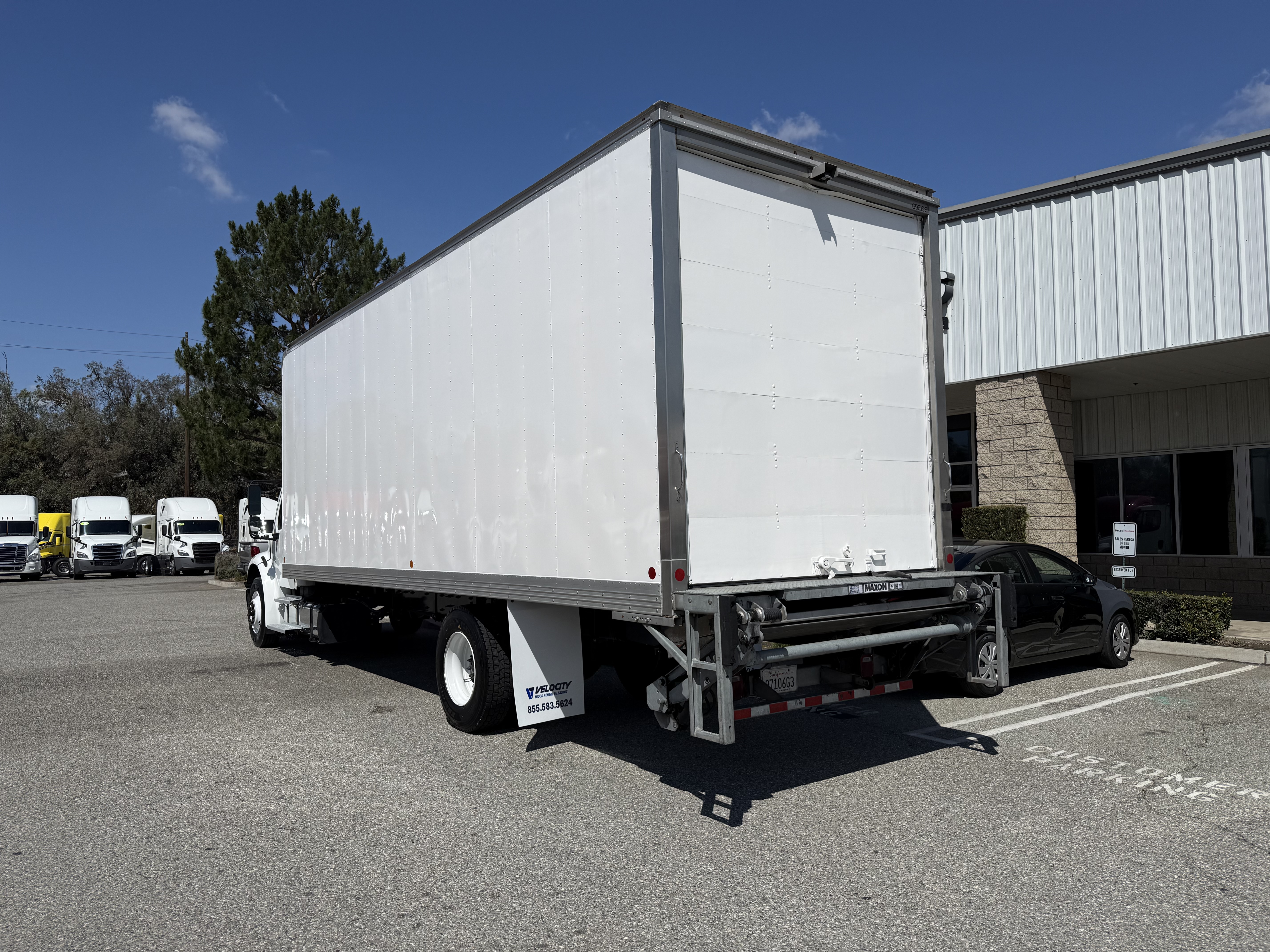 2019 FREIGHTLINER M2106 - image 4