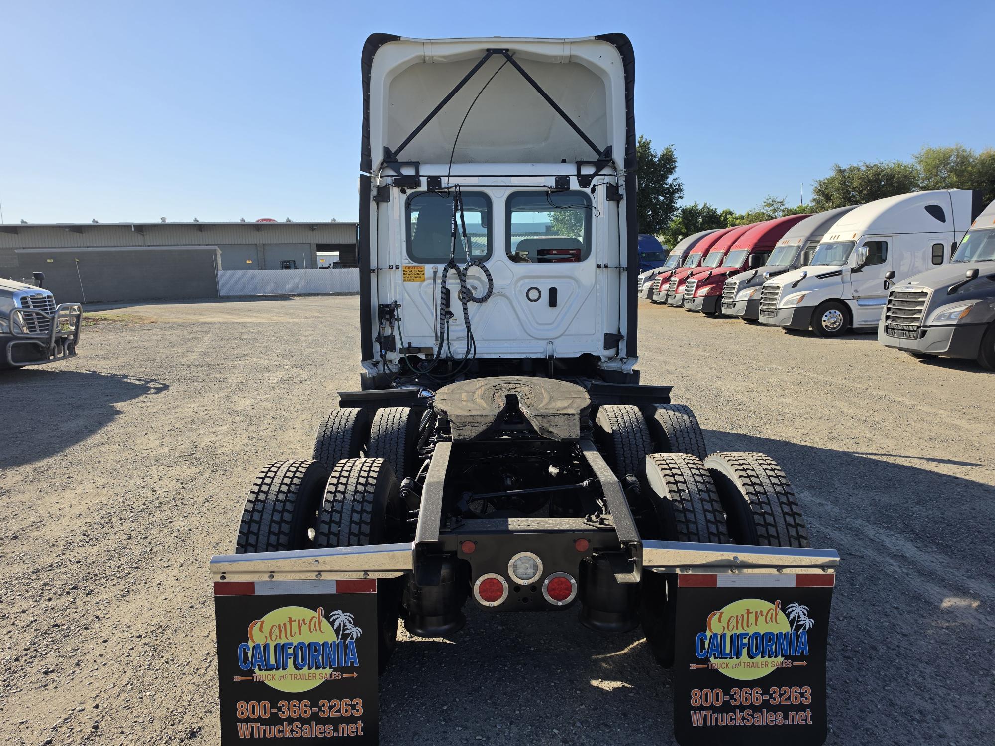 2022 FREIGHTLINER CASCADIA 126DC - image 5