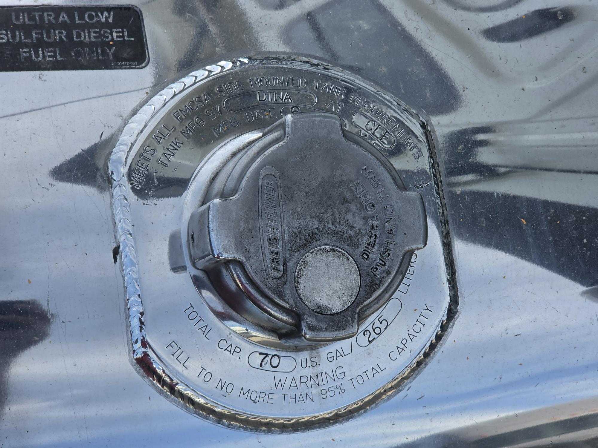 2022 FREIGHTLINER CASCADIA 126DC - image 21