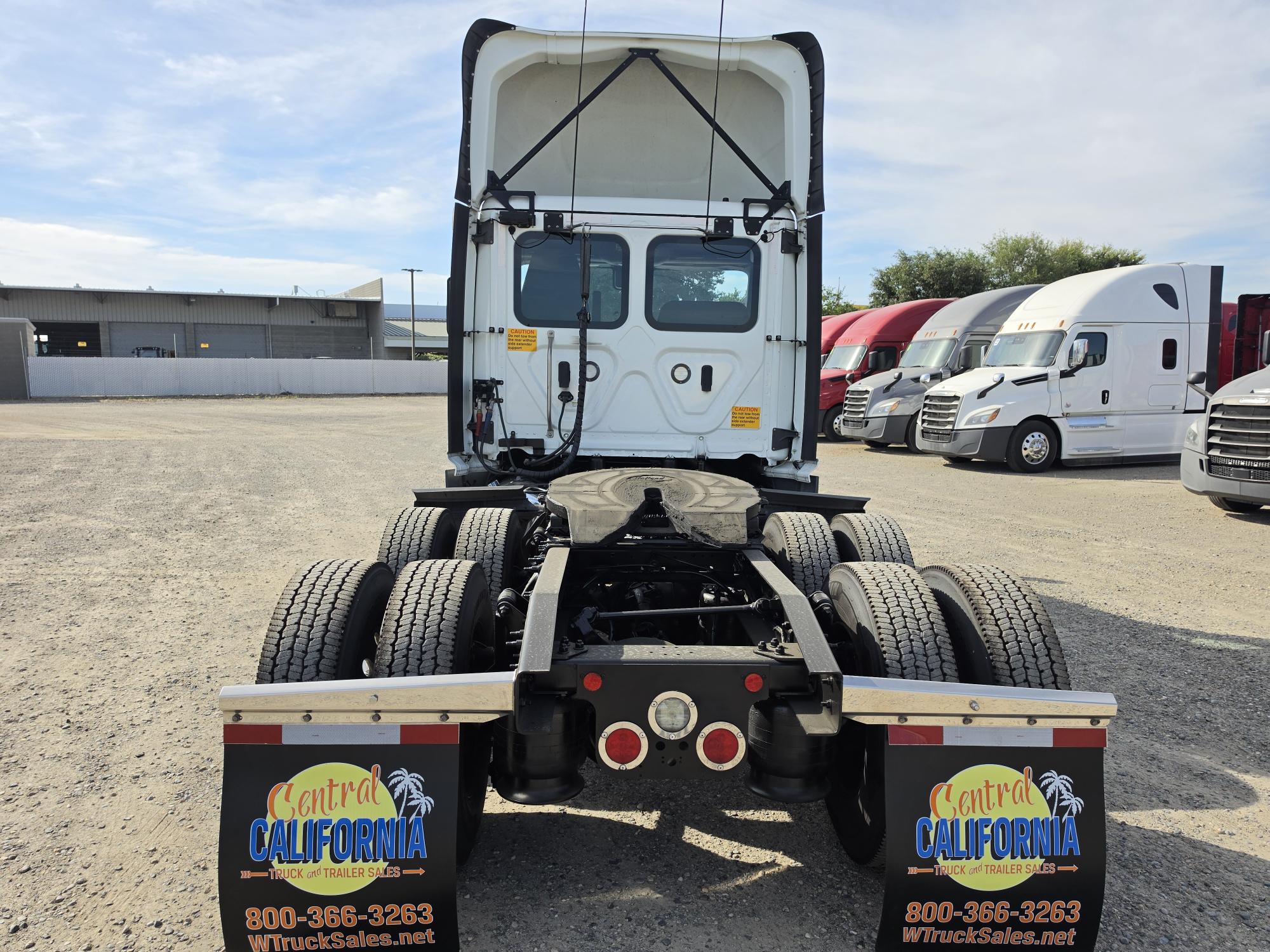 2022 FREIGHTLINER CASCADIA 126DC - image 5