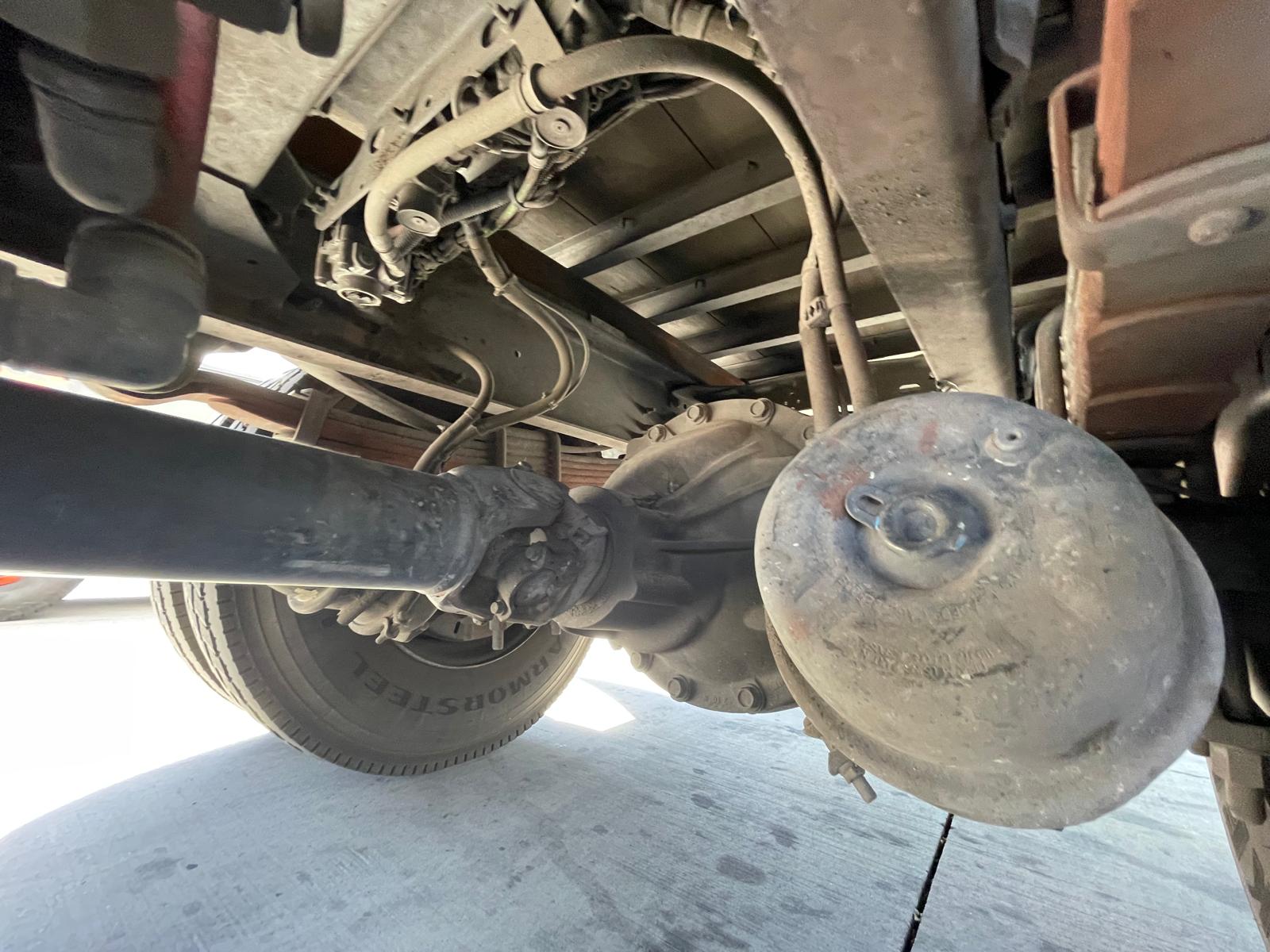 2015 FREIGHTLINER M2 26K Box Truck - image 6