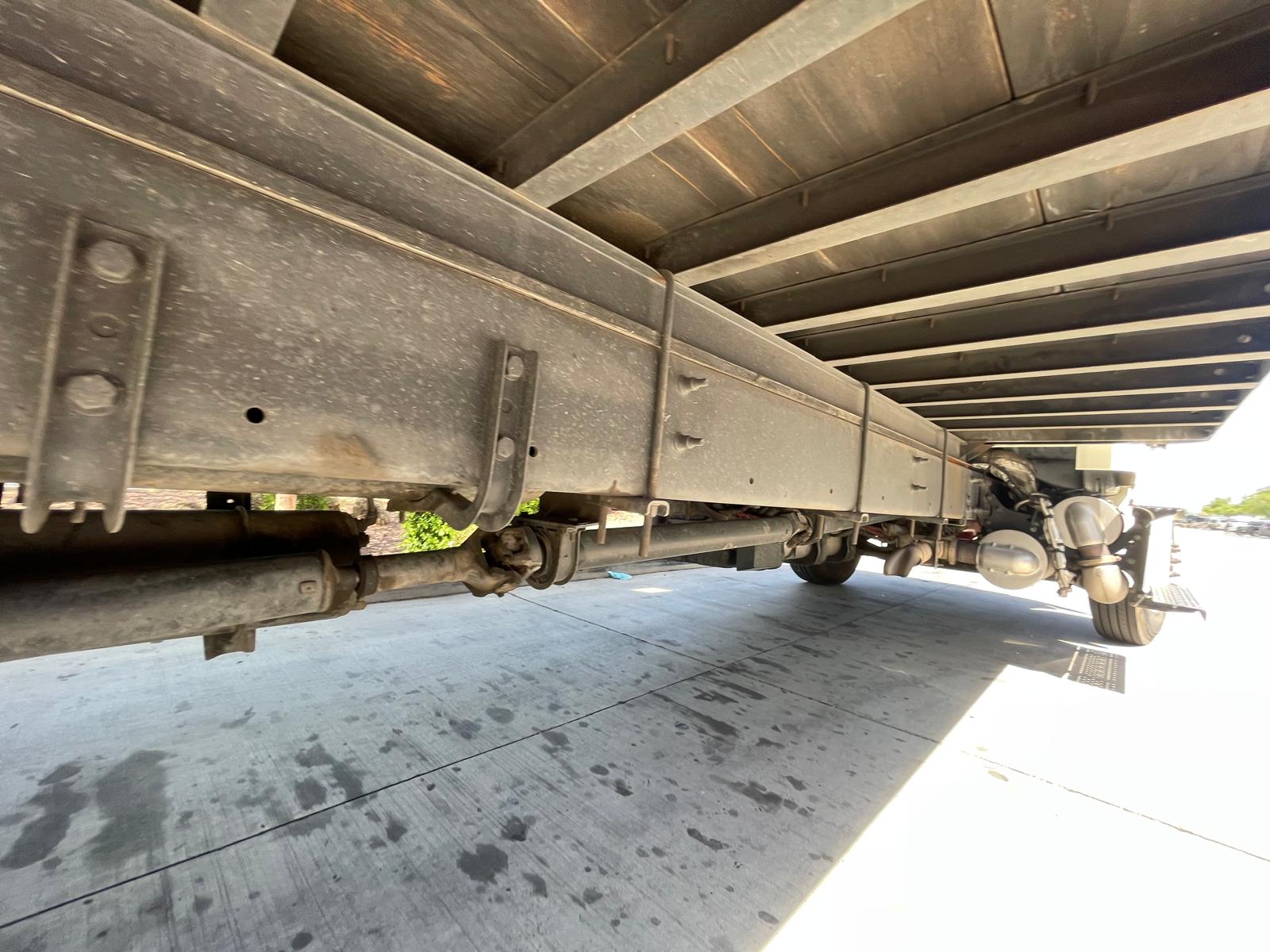 2015 FREIGHTLINER M2 26K Box Truck - image 19