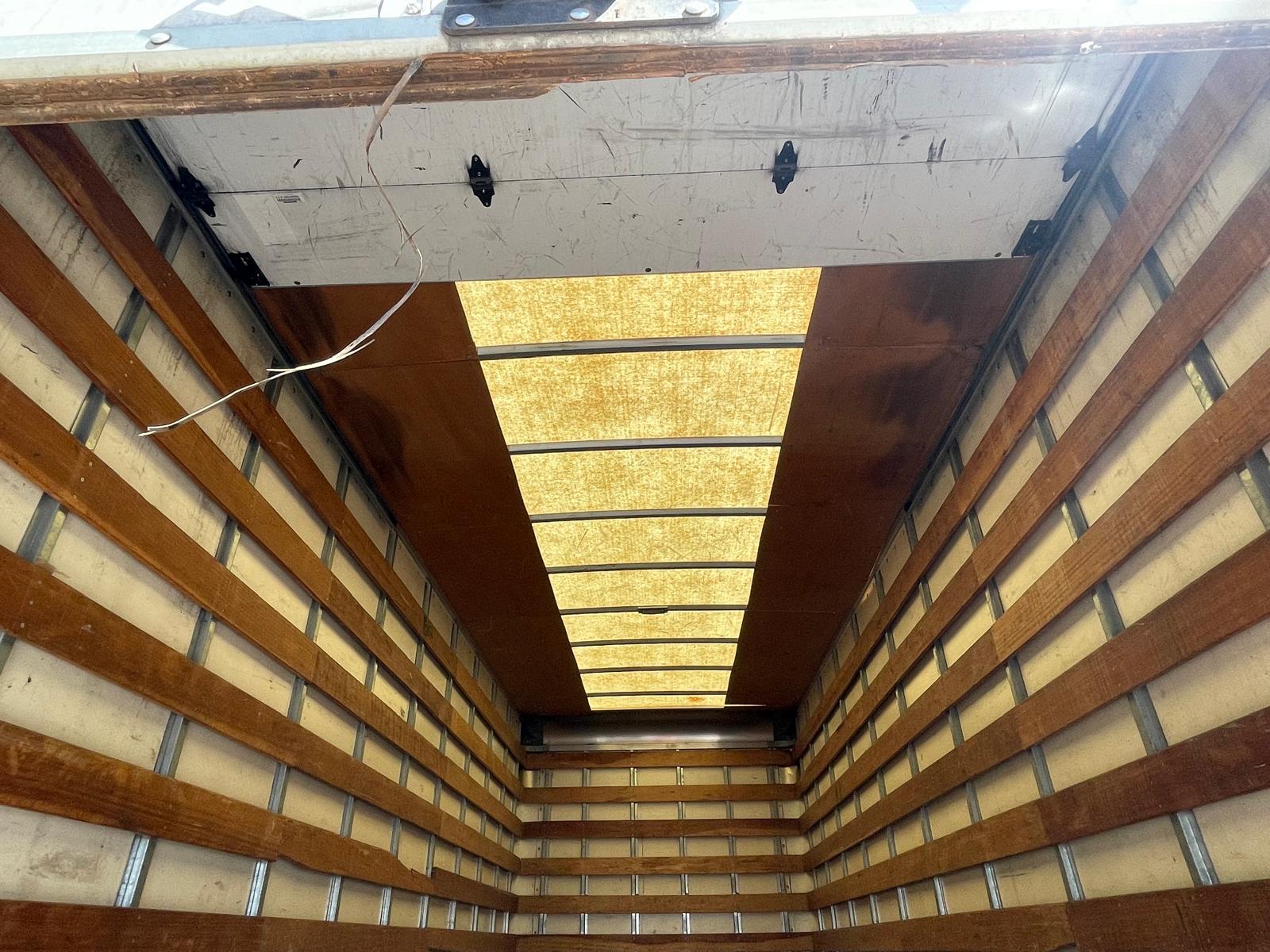 2015 FREIGHTLINER M2 26K Box Truck - image 22