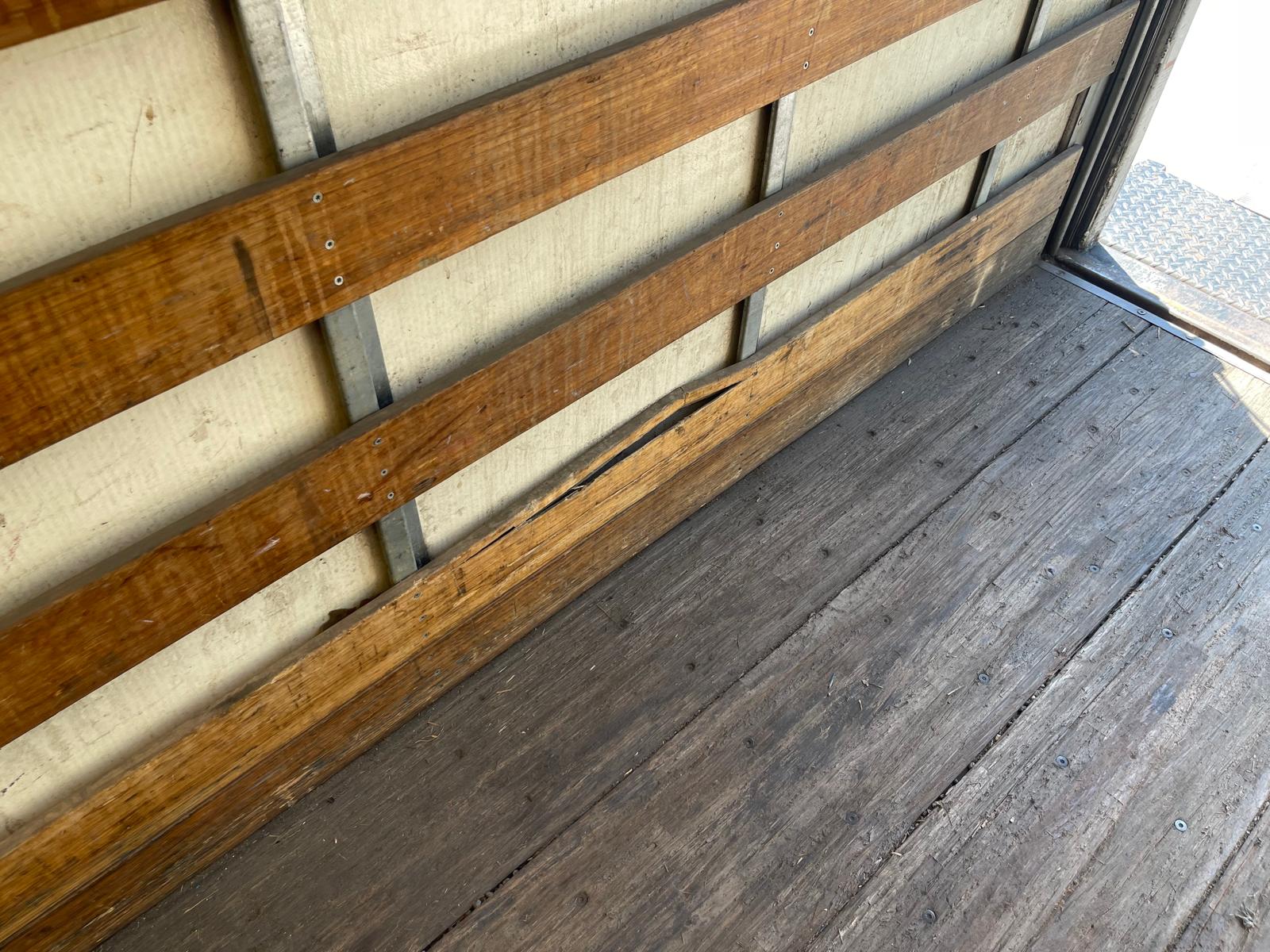 2015 FREIGHTLINER M2 26K Box Truck - image 33