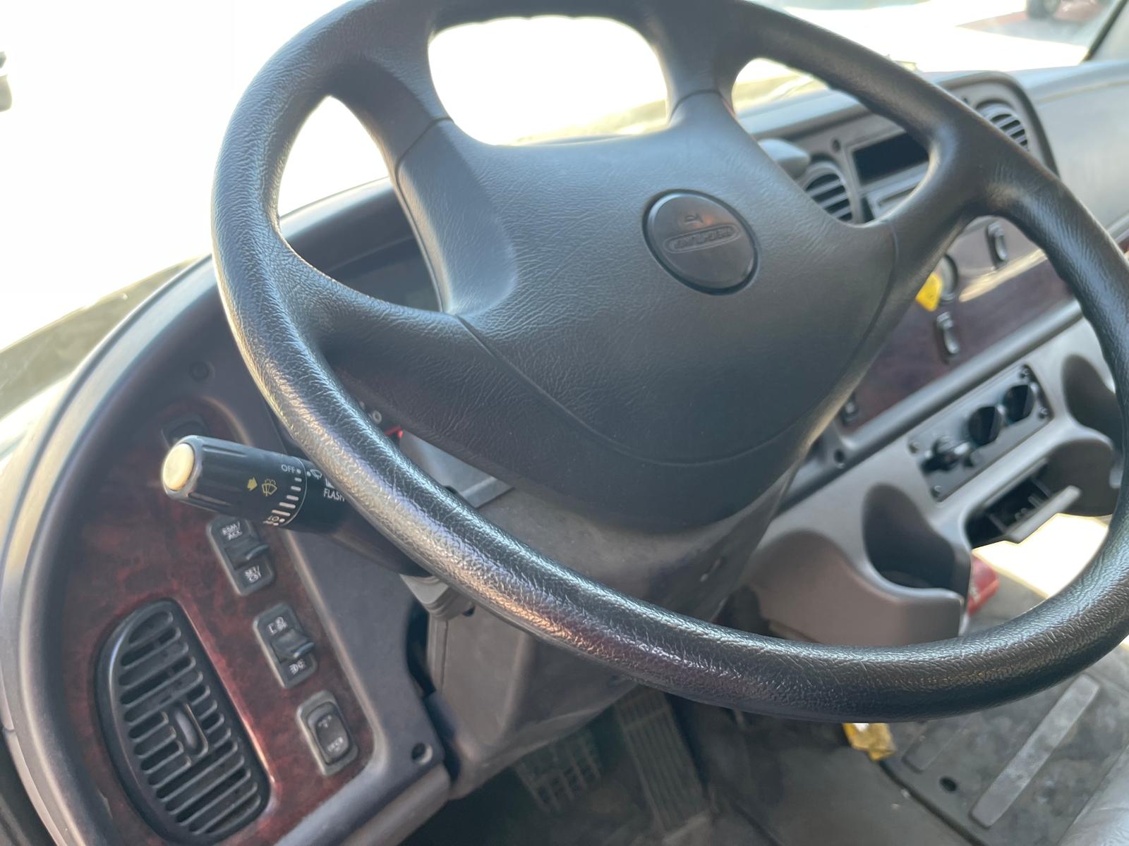 2015 FREIGHTLINER M2 26K Box Truck - image 45