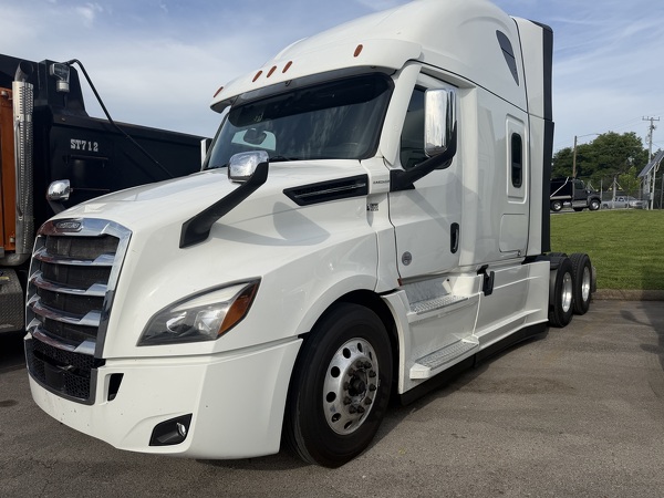 FREIGHTLINER CASCADIA 126SLP 2023 1