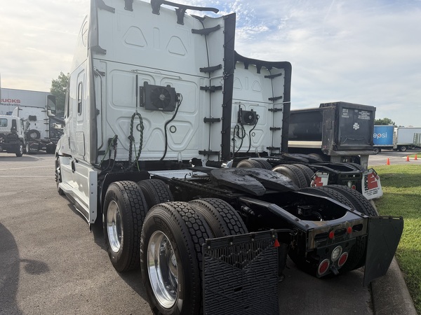 FREIGHTLINER CASCADIA 126SLP 2023 3
